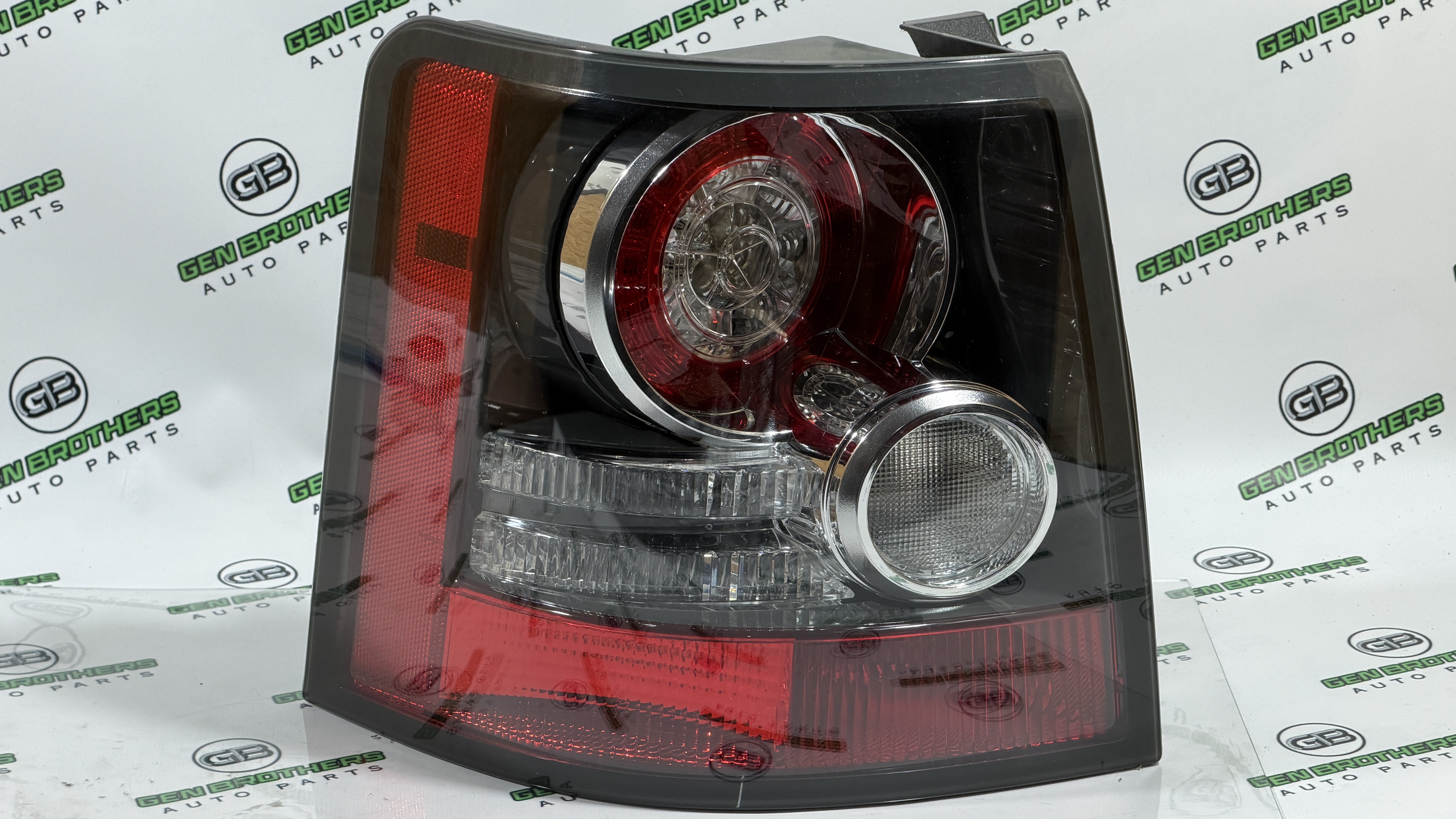 Ліхтар стоп сигналу Land Rover Range Rover Sport L320 2010