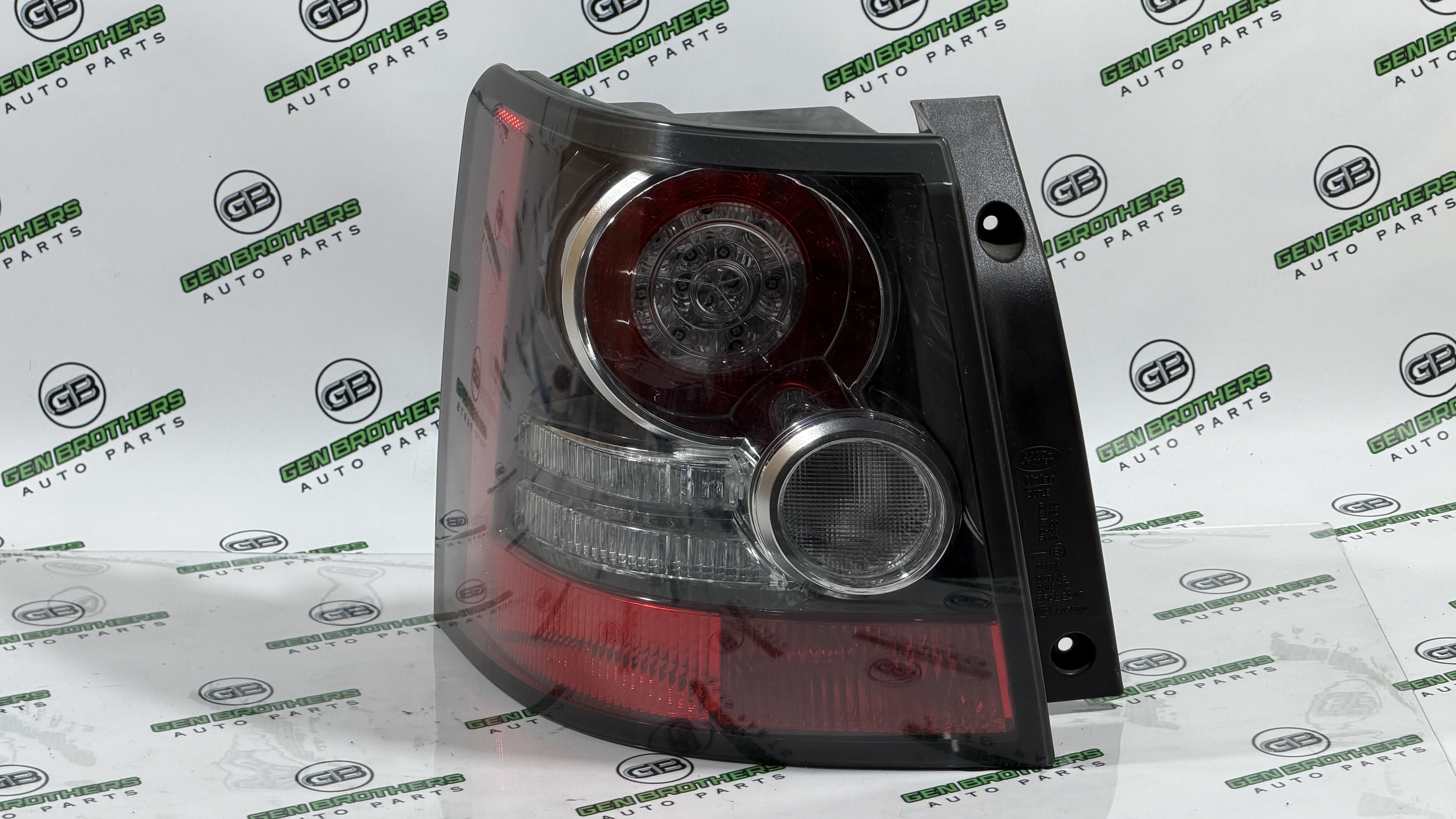 Ліхтар стоп сигналу Land Rover Range Rover Sport L320 2010