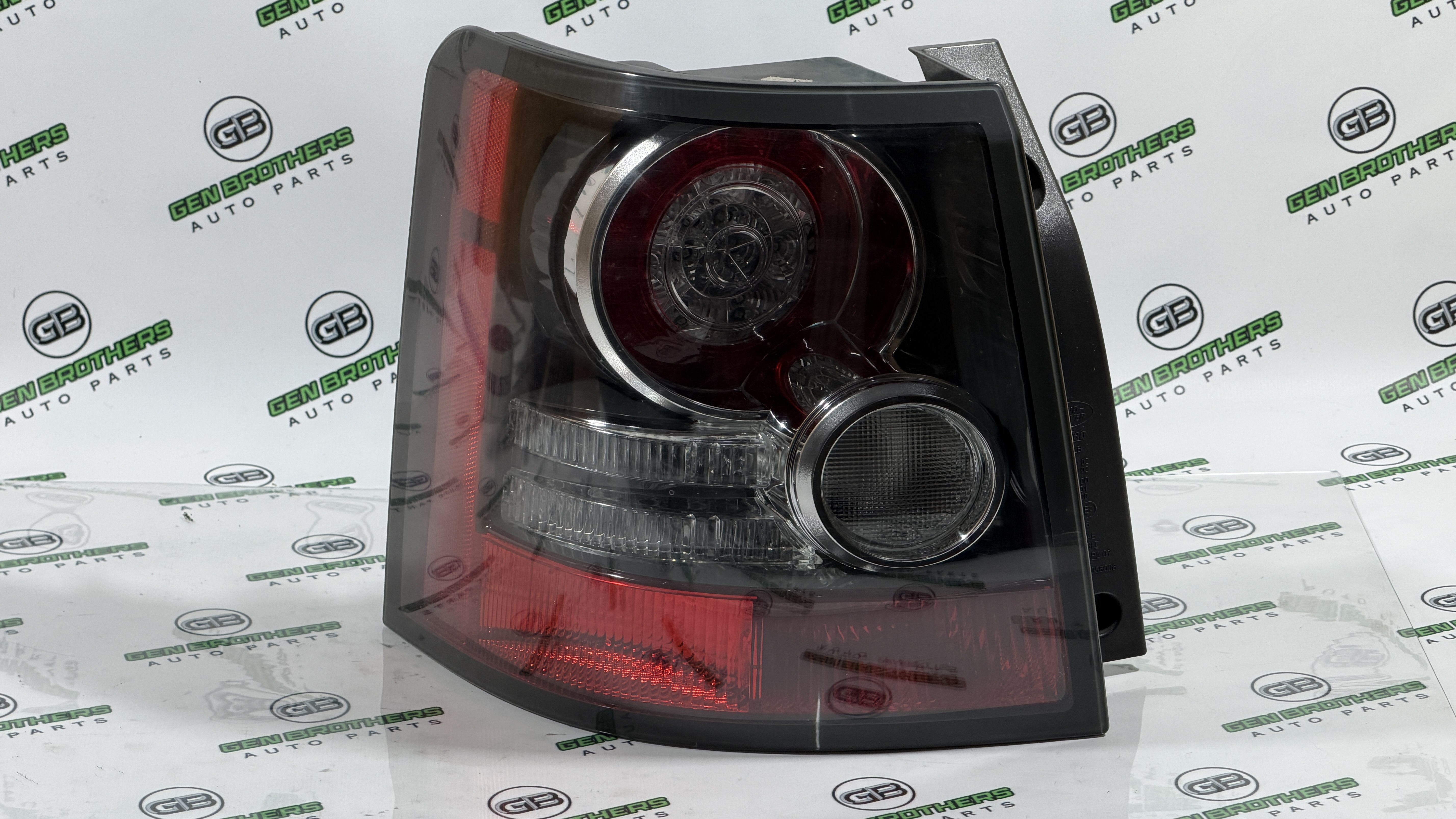 Ліхтар стоп сигналу Land Rover Range Rover Sport L320 2010