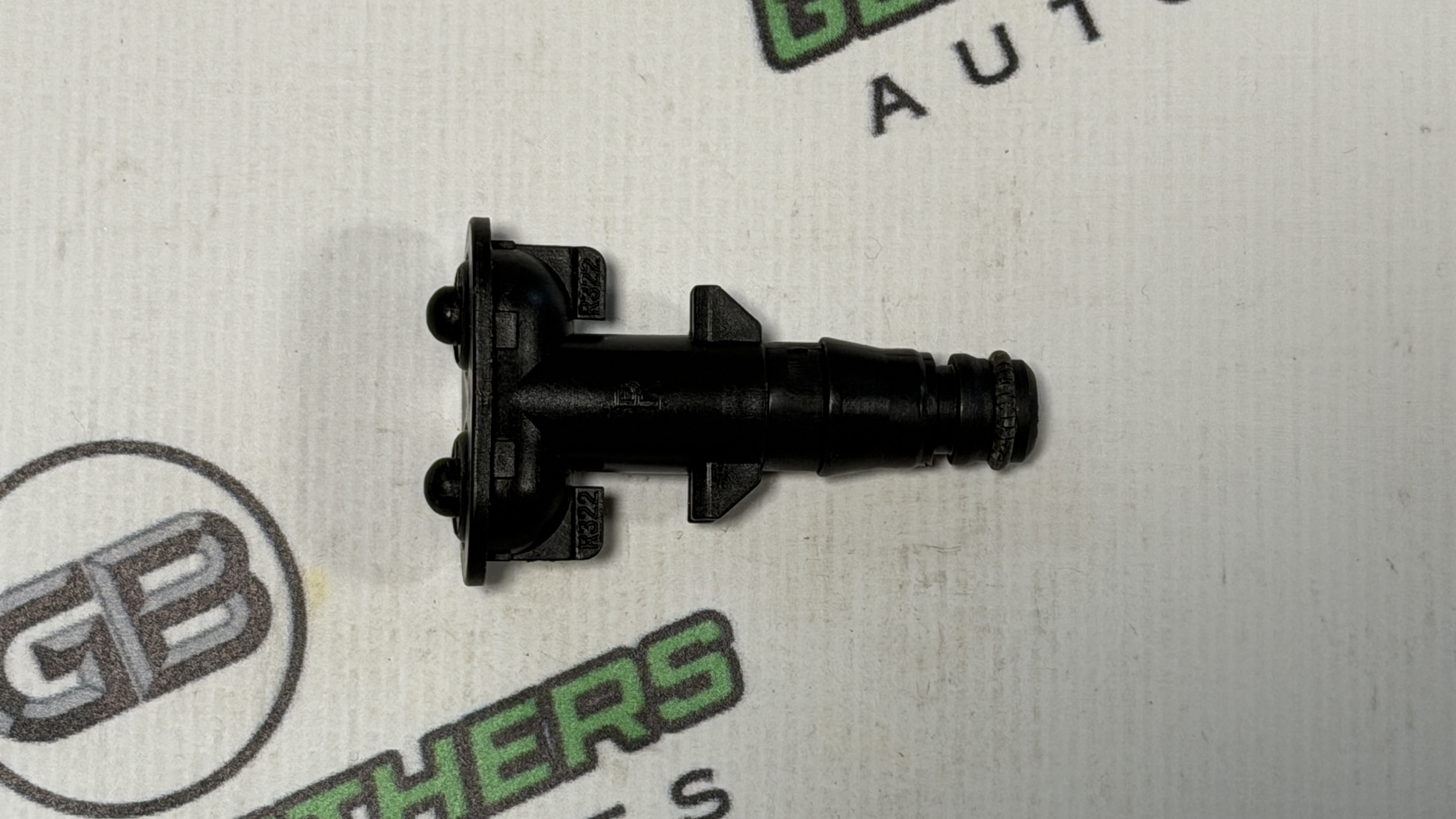 Форсунка омивача, насос омивача, шланг омивача Land Rover Range Rover L322 2010