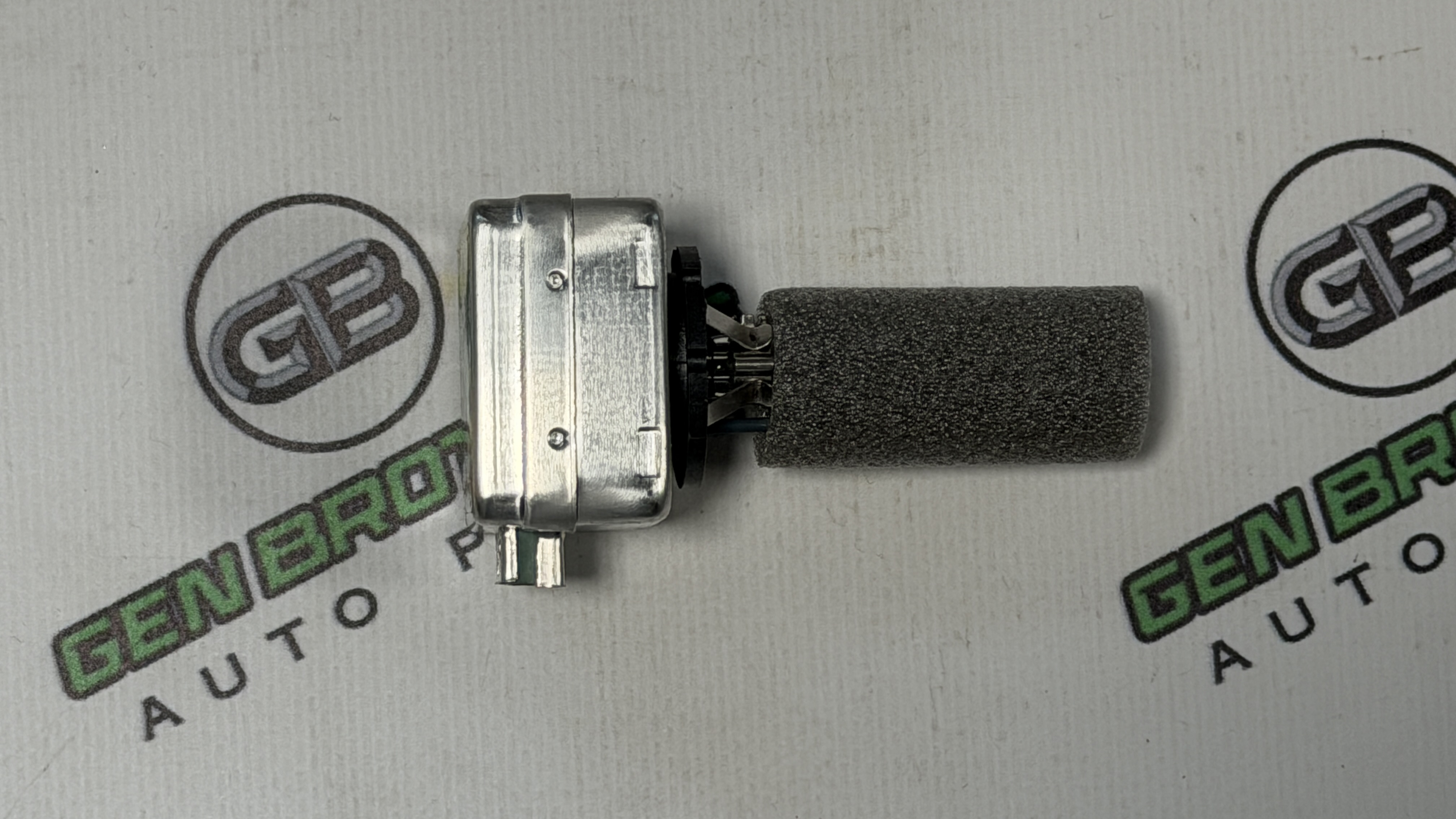 Автомобільна ксенонова лампа Land Rover Range Rover L322 2010