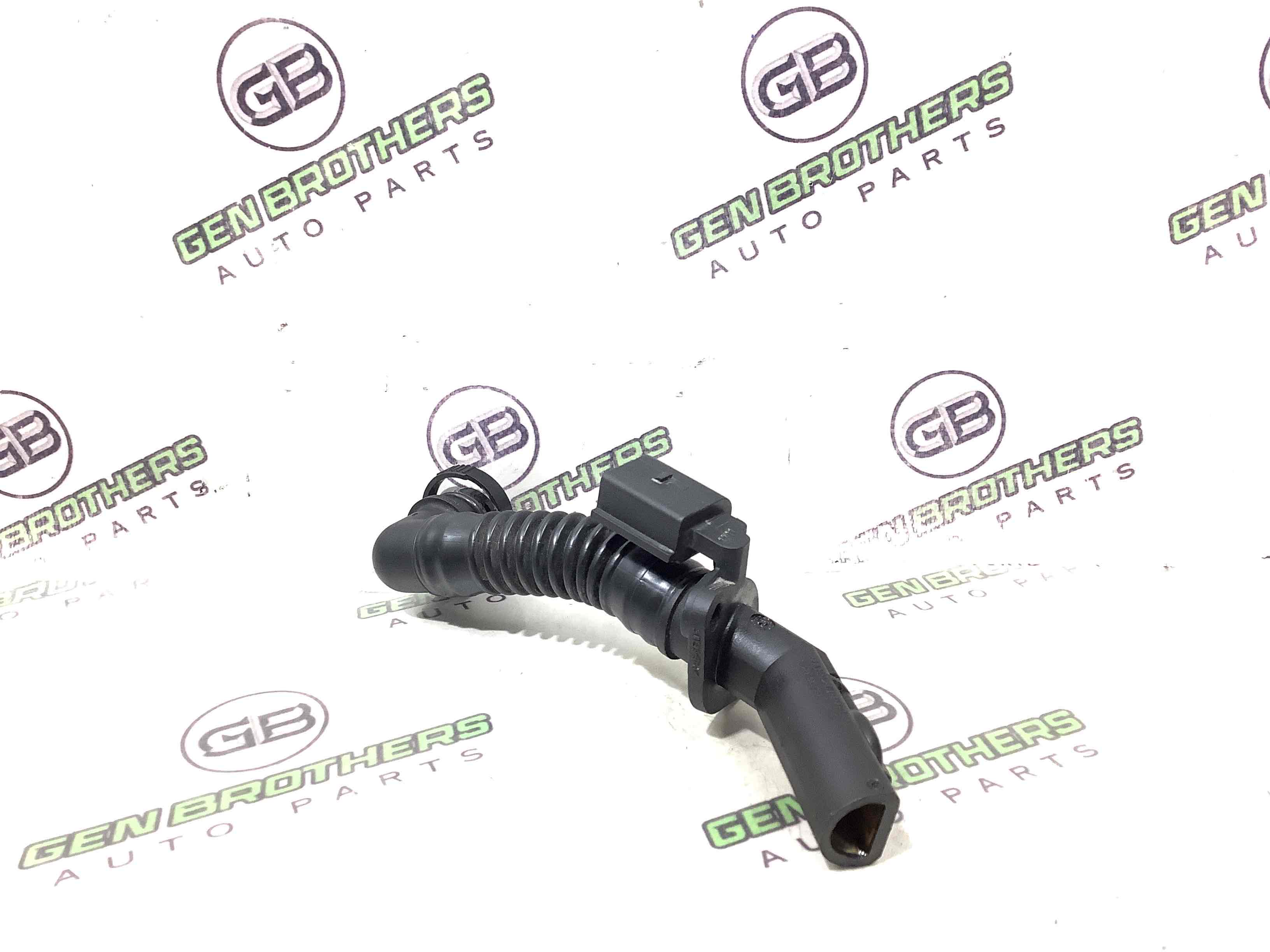 Патрубок трубопровід, шланг