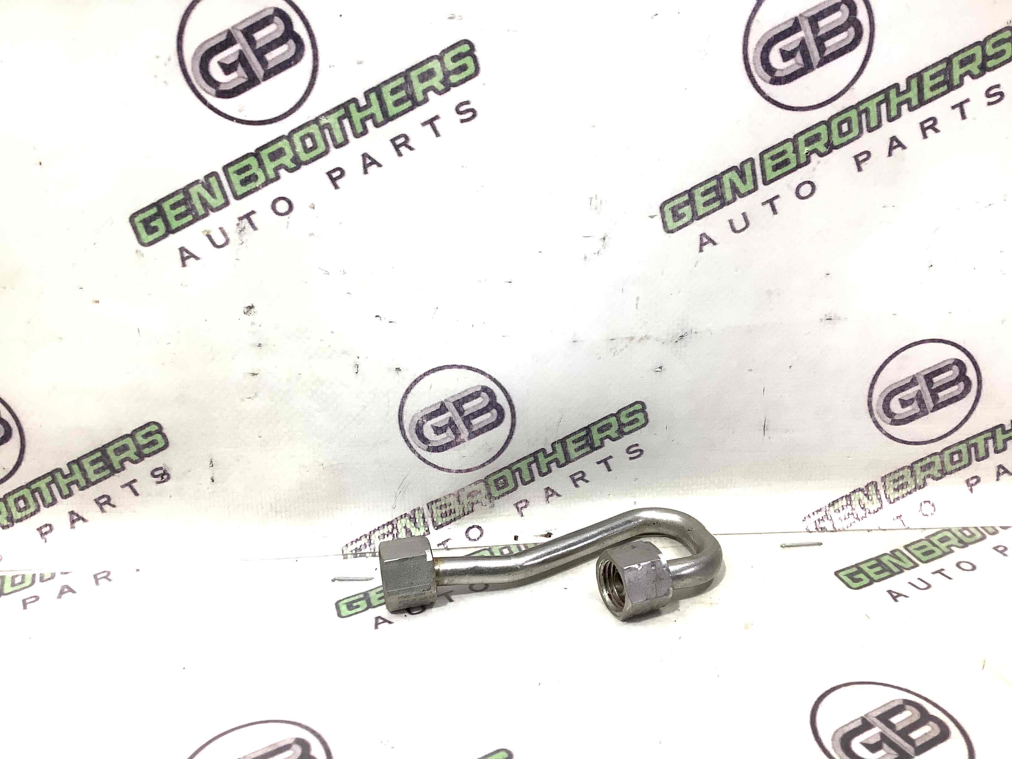 Трубка паливна