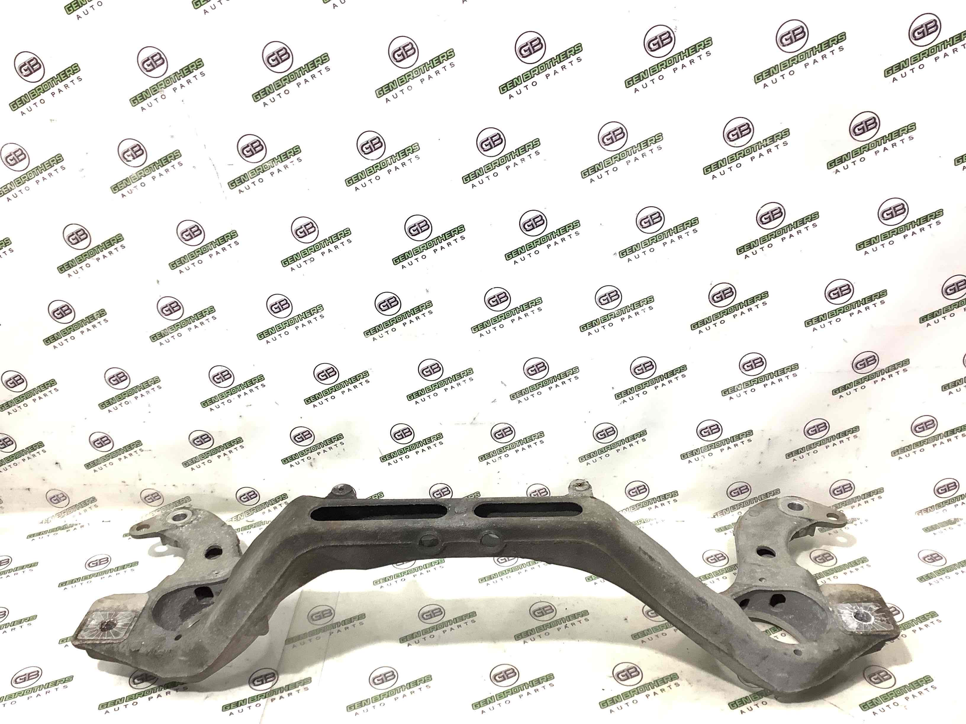 Кронштейн двигуна