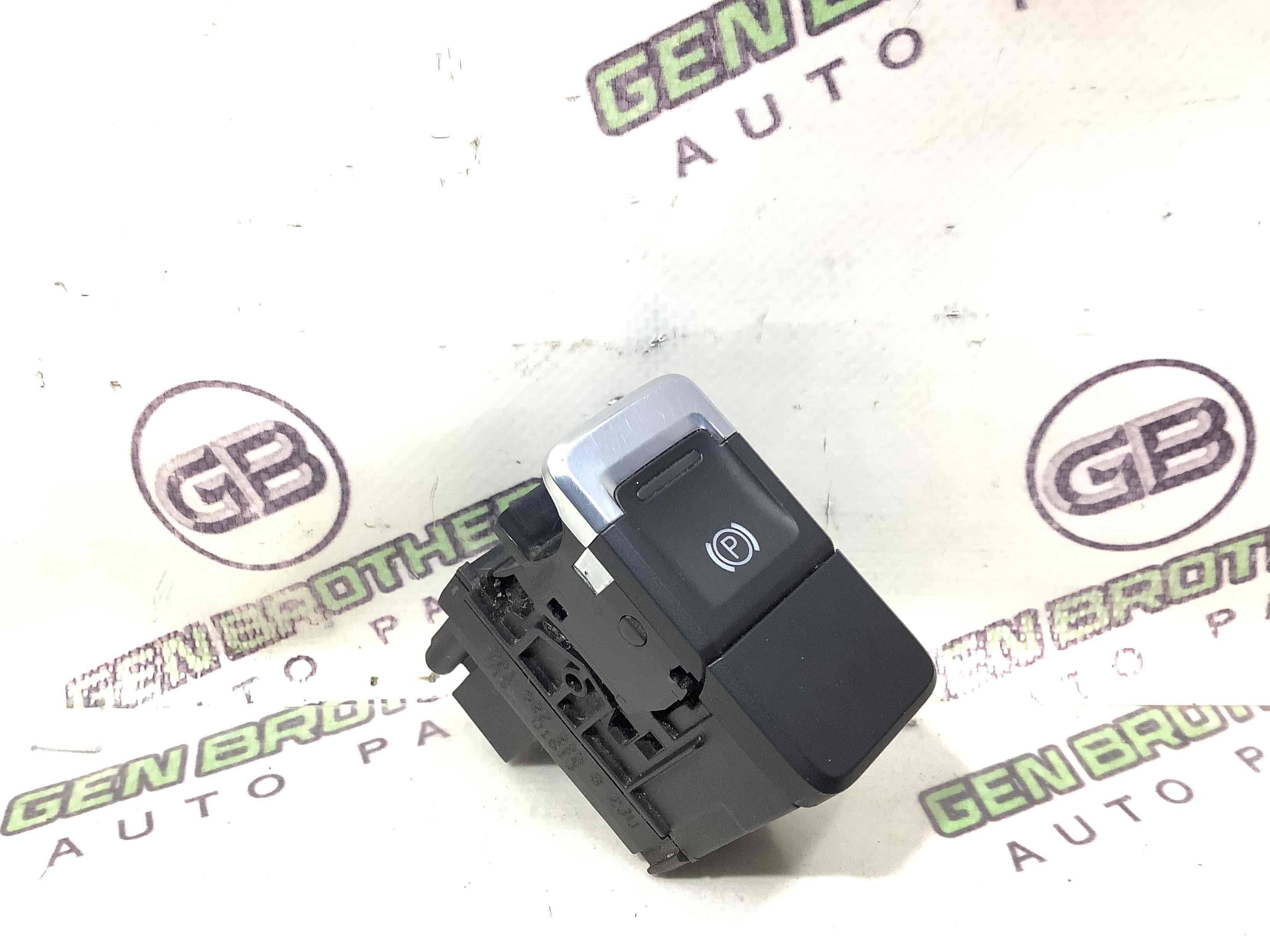 Кнопка ручного гальма ручника