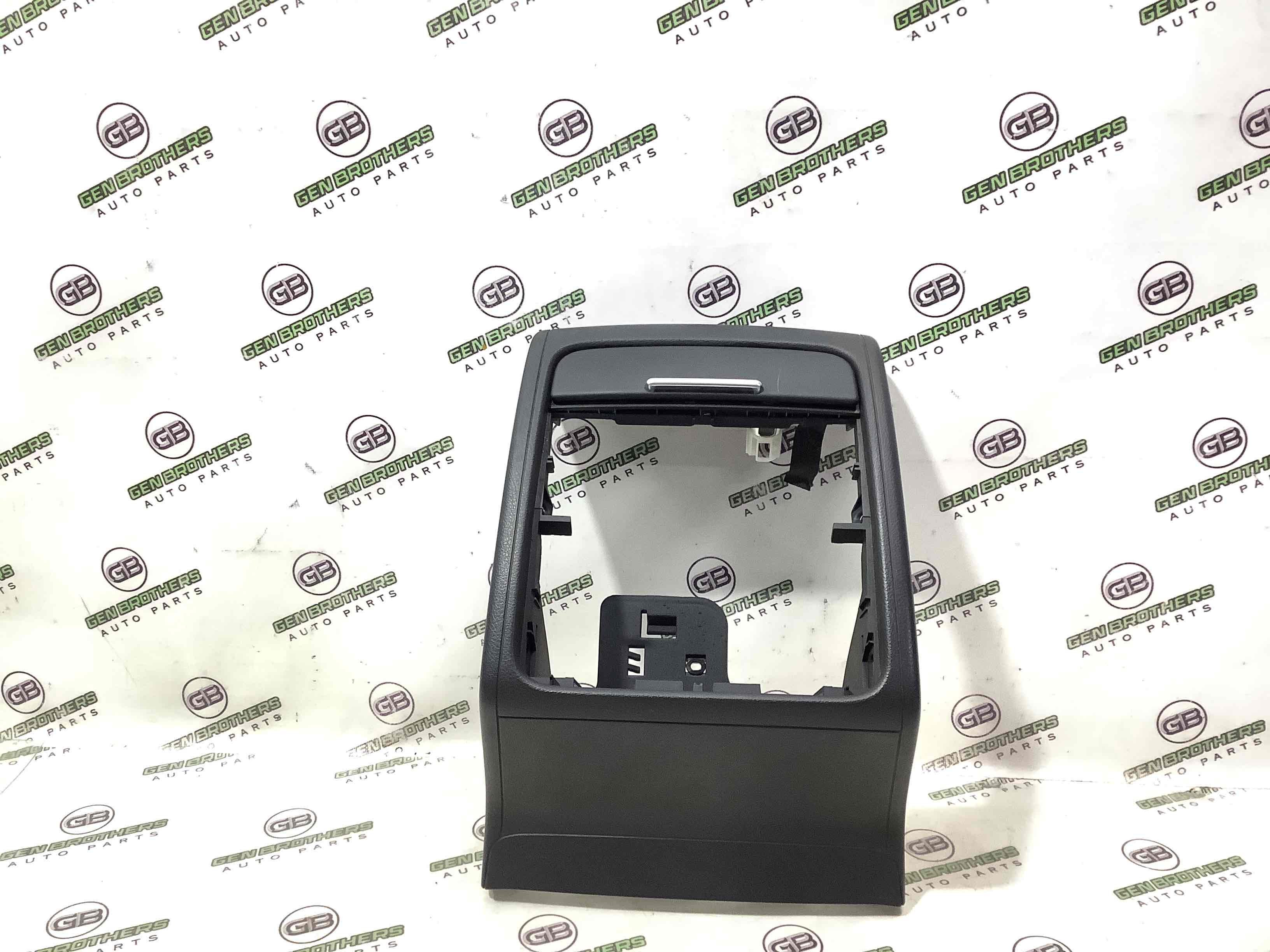 Оздоблення центральної консолі