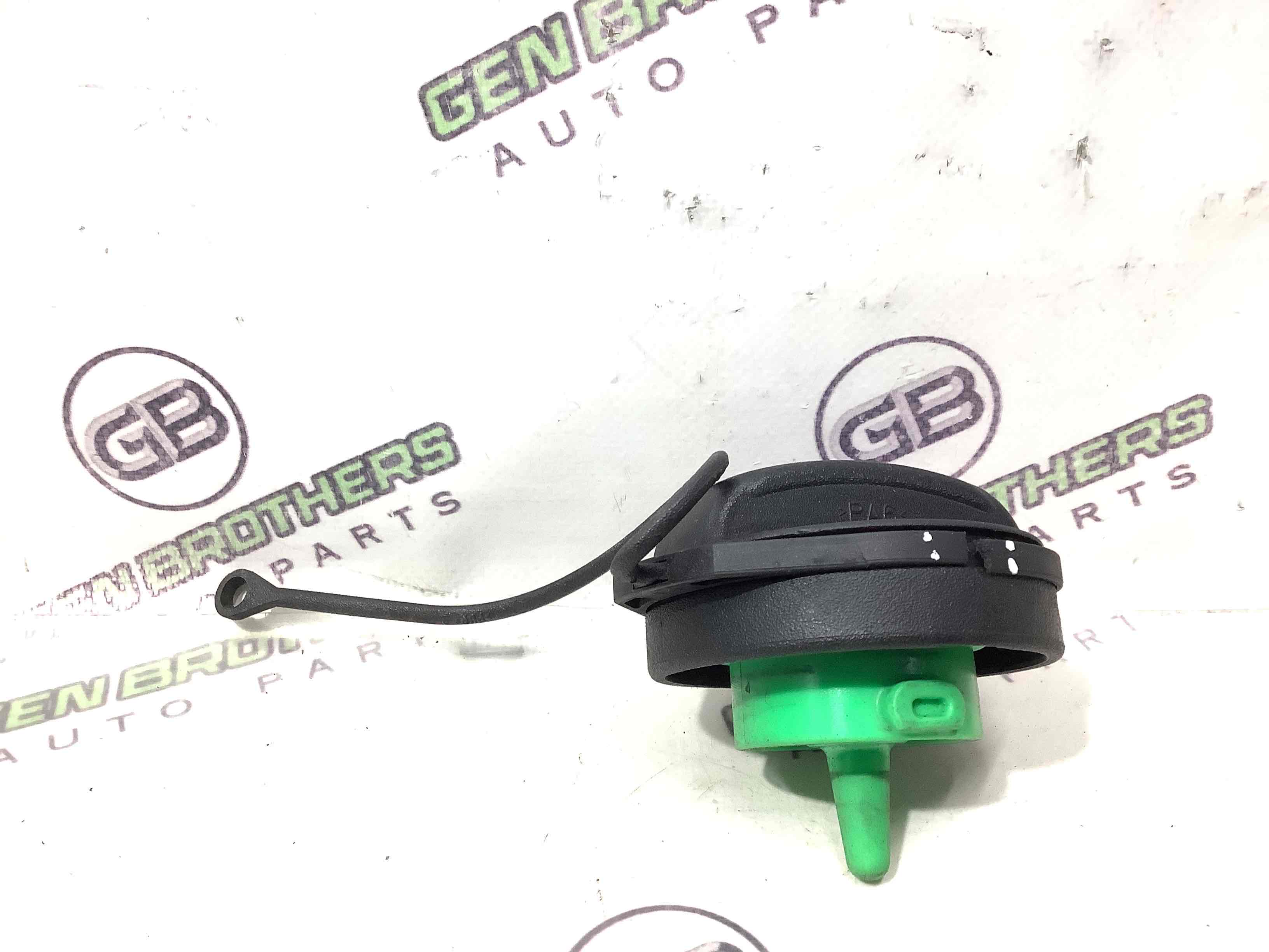 Корок бака, кришка заливної горловини, дотяжка