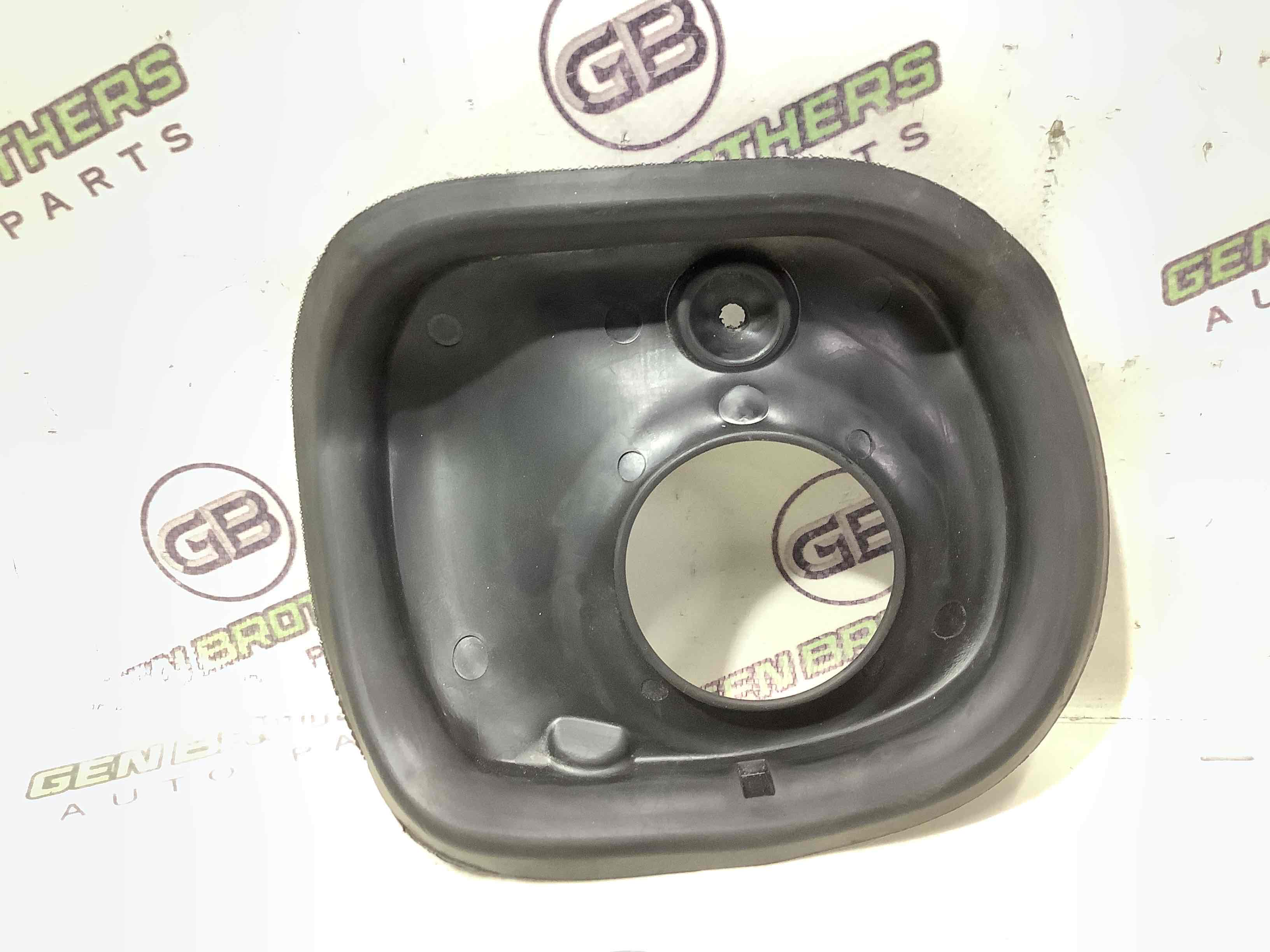 Корок бака, кришка заливної горловини, дотяжка