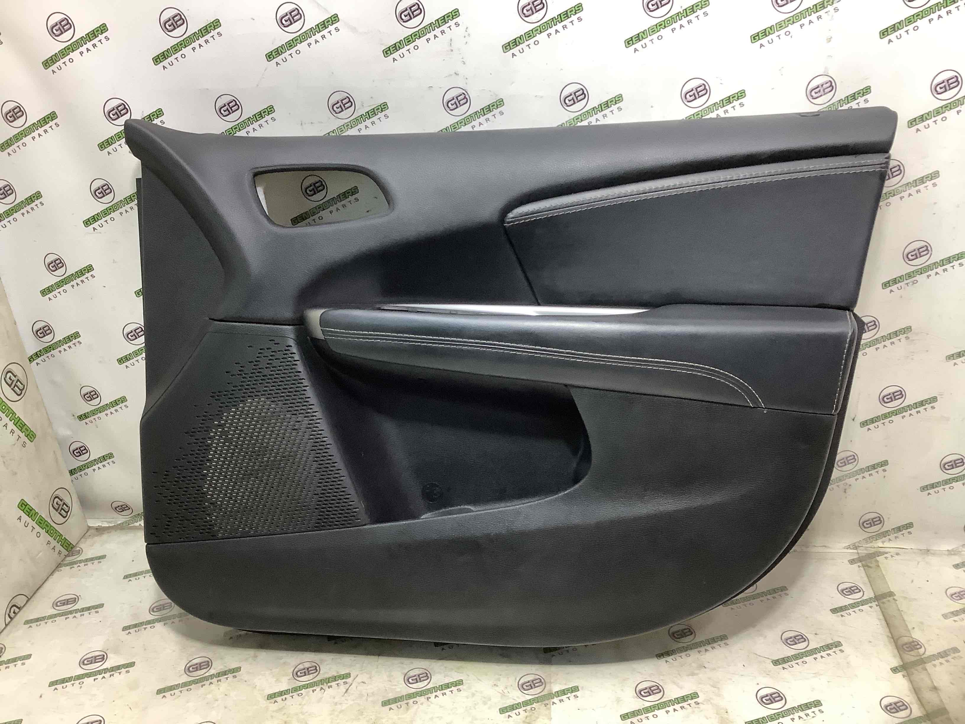 Обшивка дверей и карт