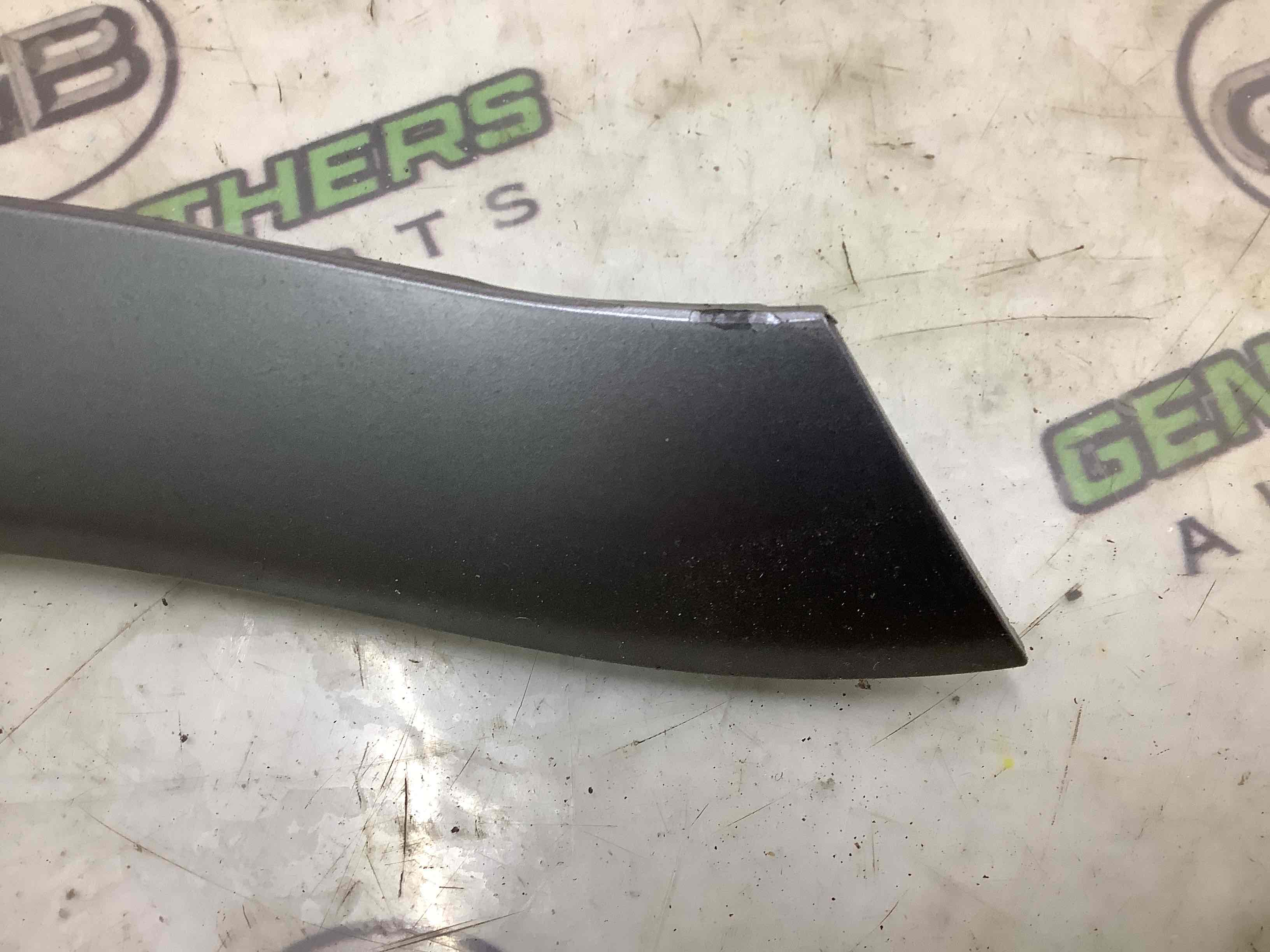 Обшивка приборной панели торпедо