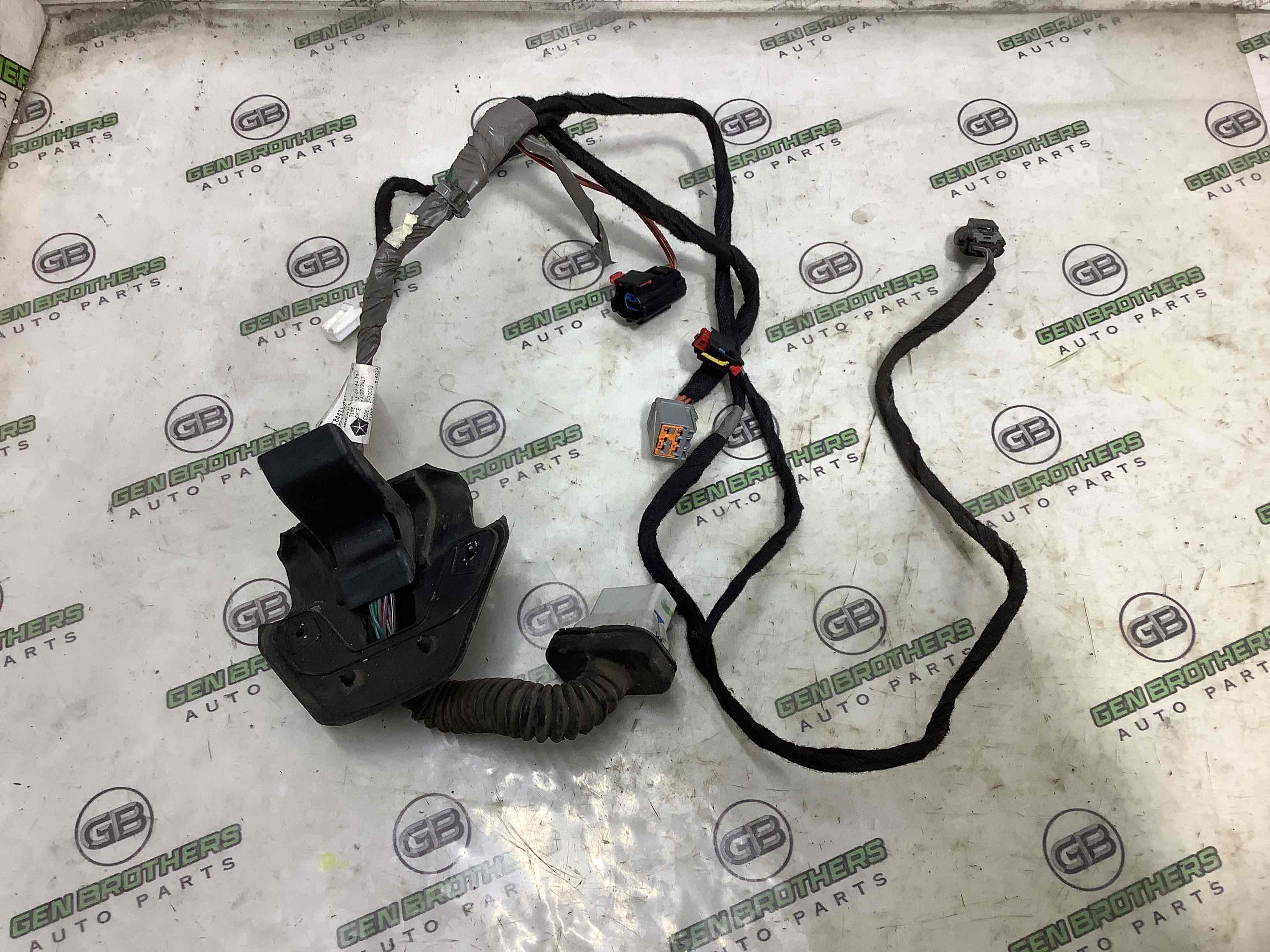 Электропроводка дверей, крышки багажника коса