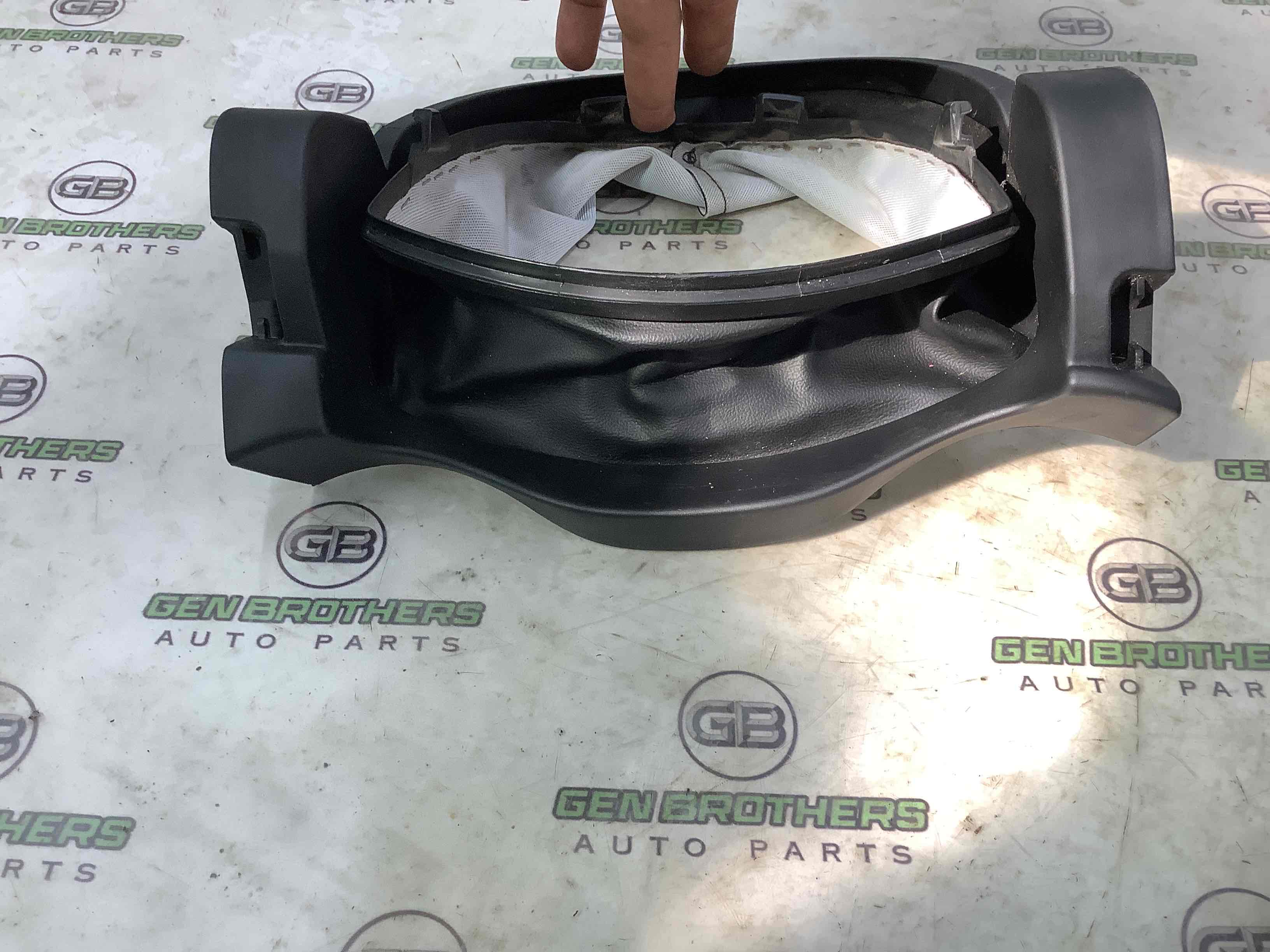 Отделка руля и рулевой колонки