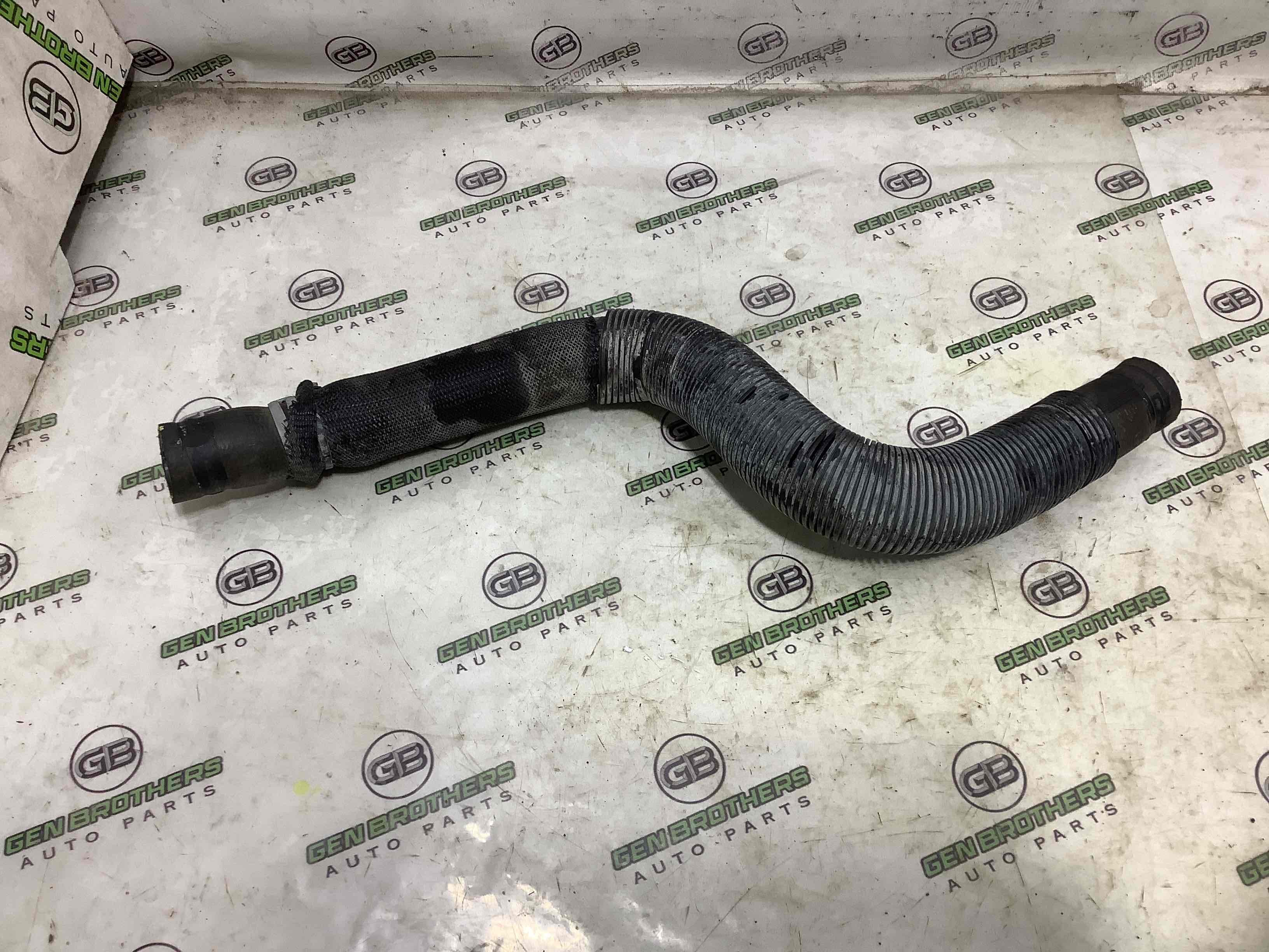 Патрубок трубопровод, шланг