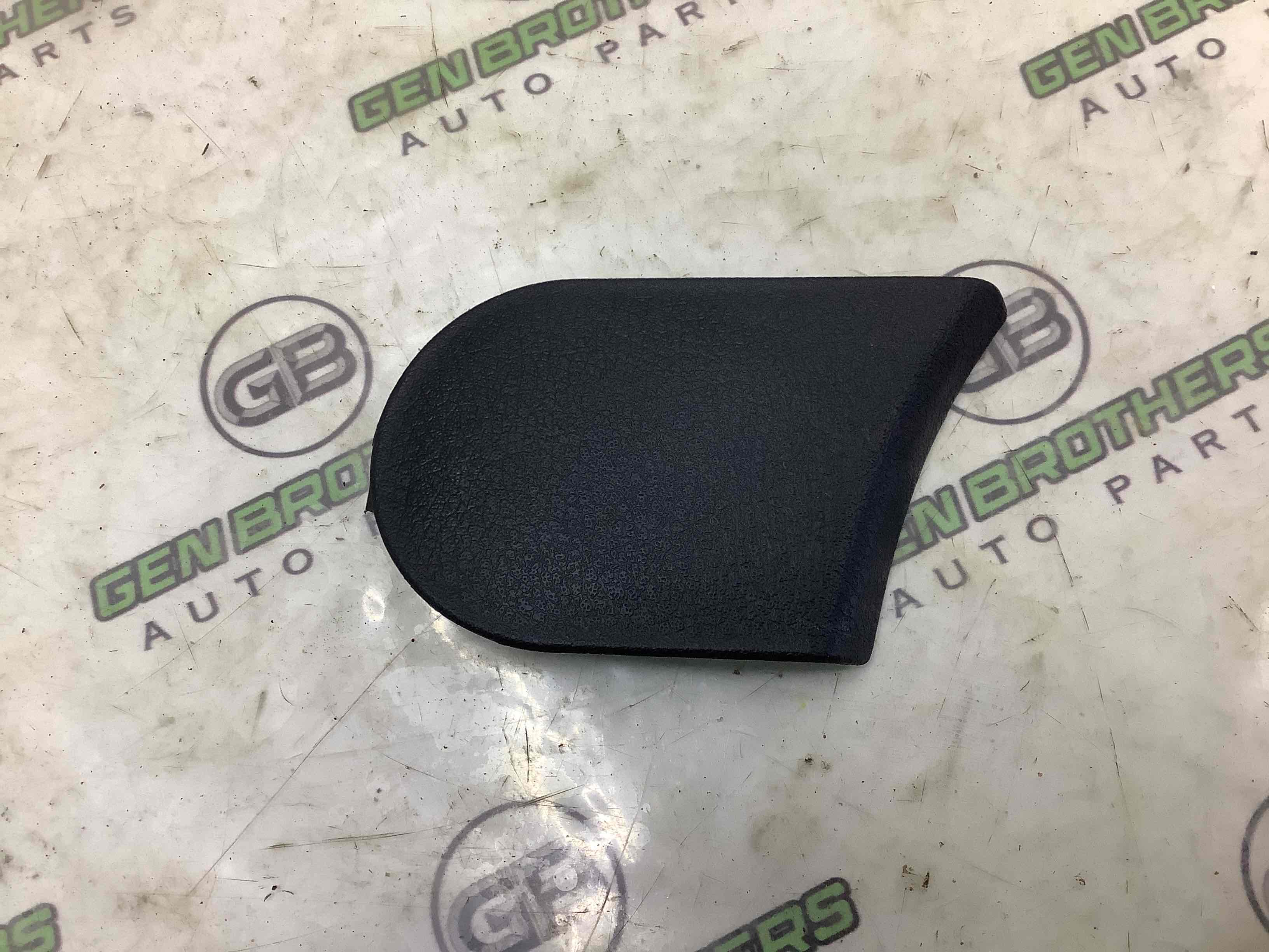 Пластиковые элементы салона