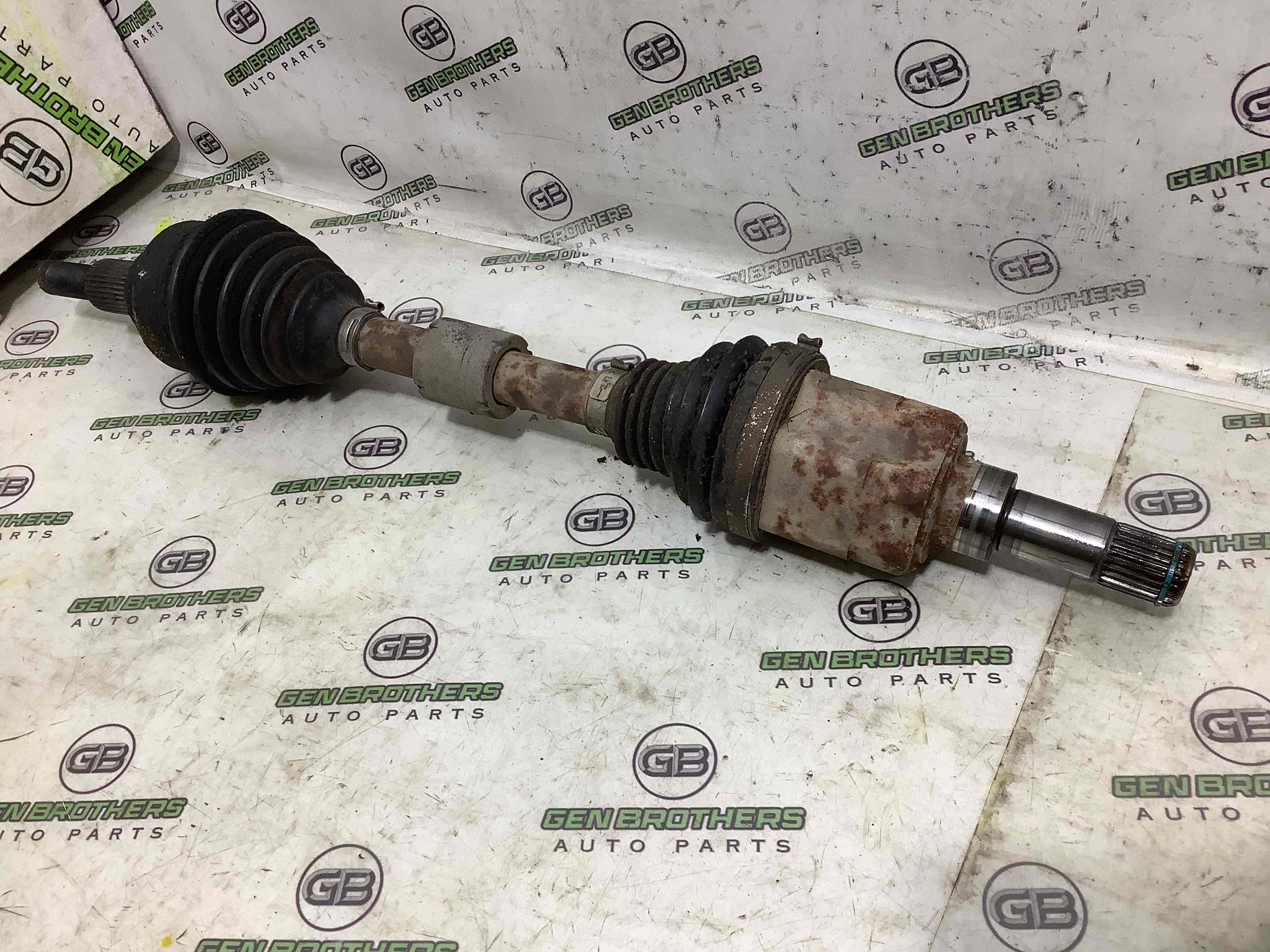 Полуось передняя левая приводной вал, ШРУС