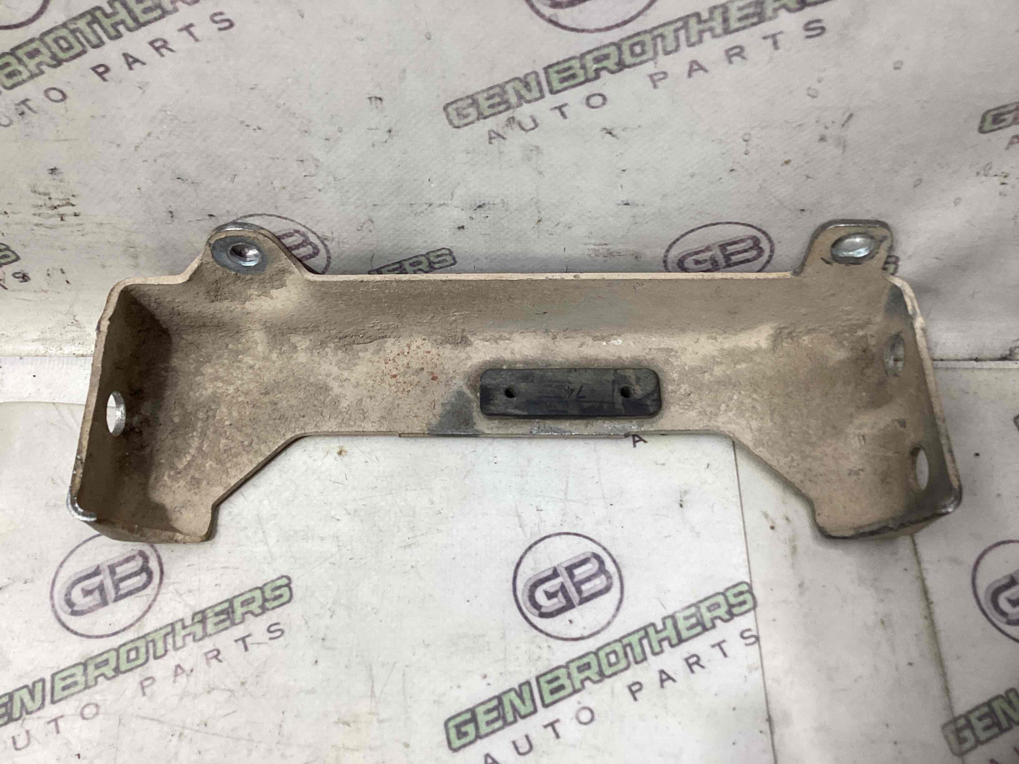 Крепление, кронштейн