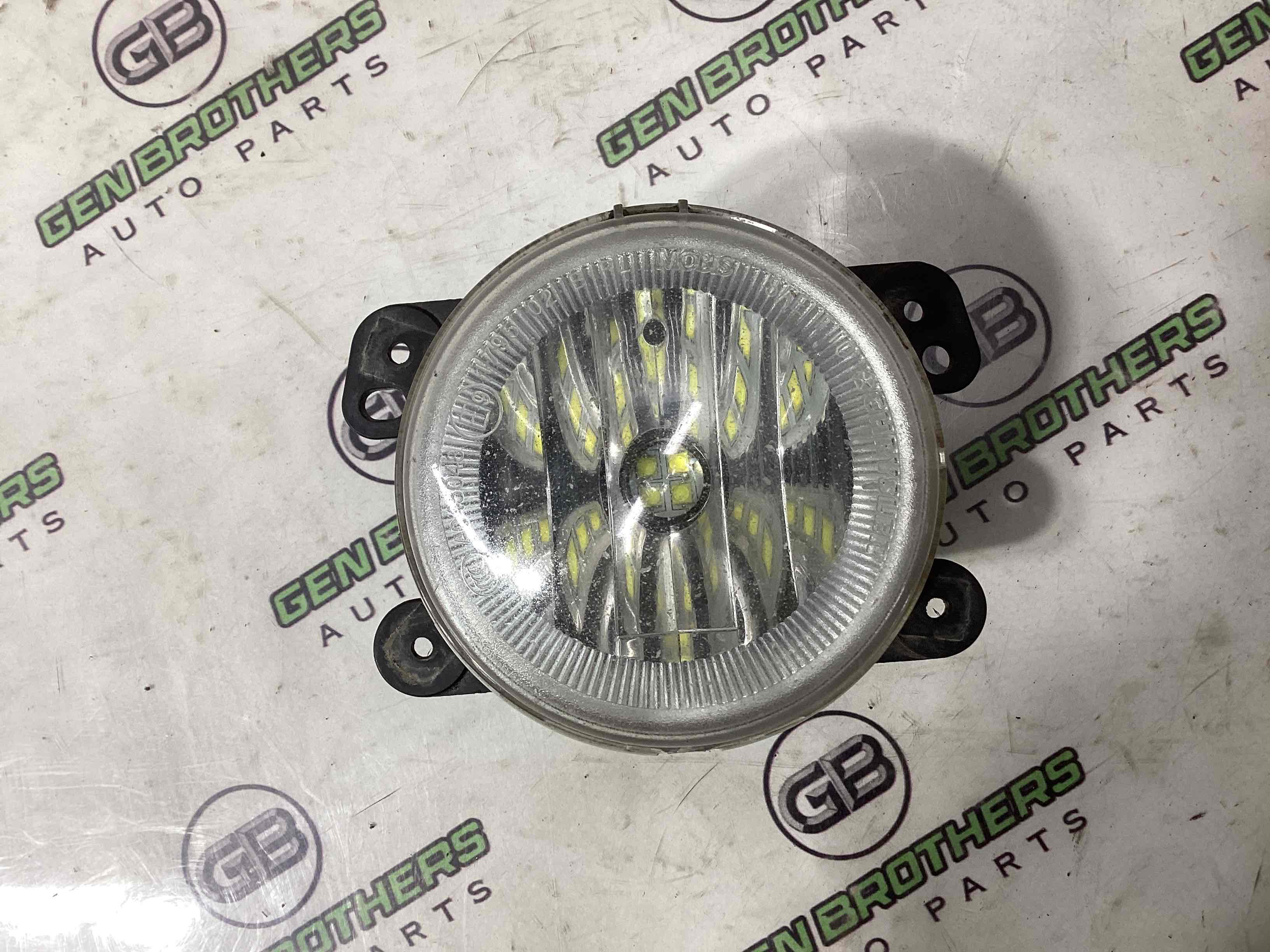 Фара противотуманная