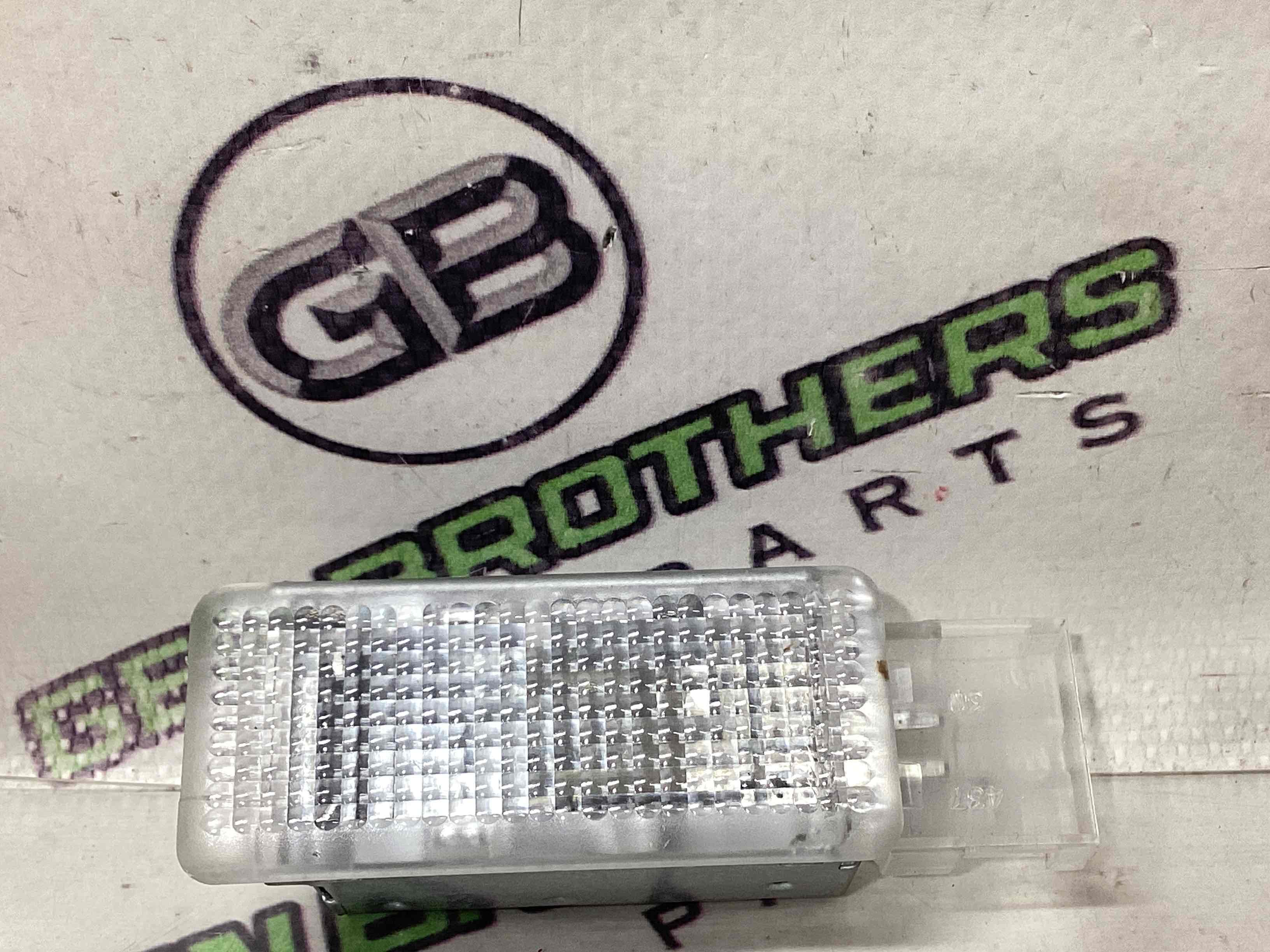 Ліхтар салонний, плафон