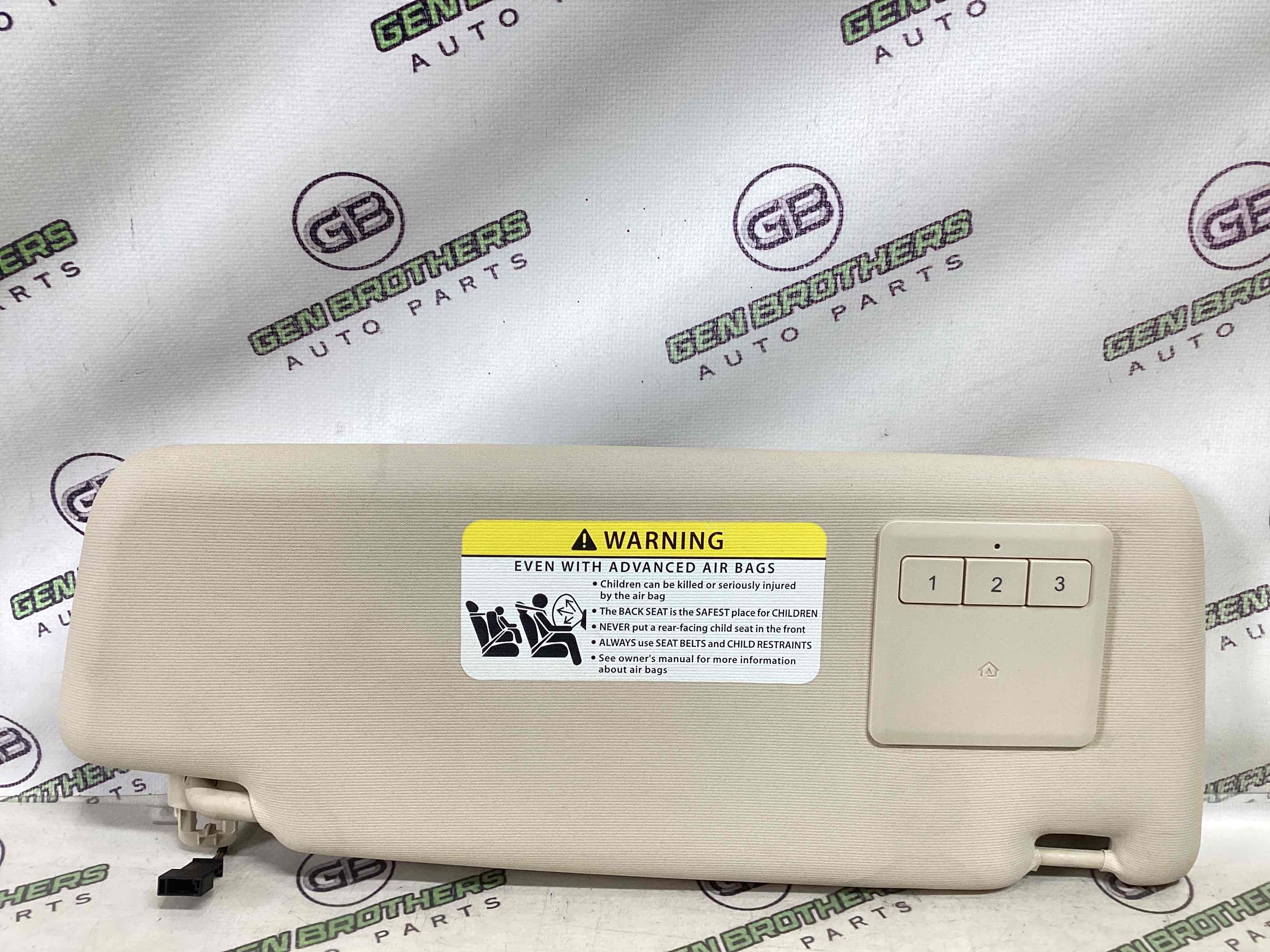 Козирок сонцезахисний