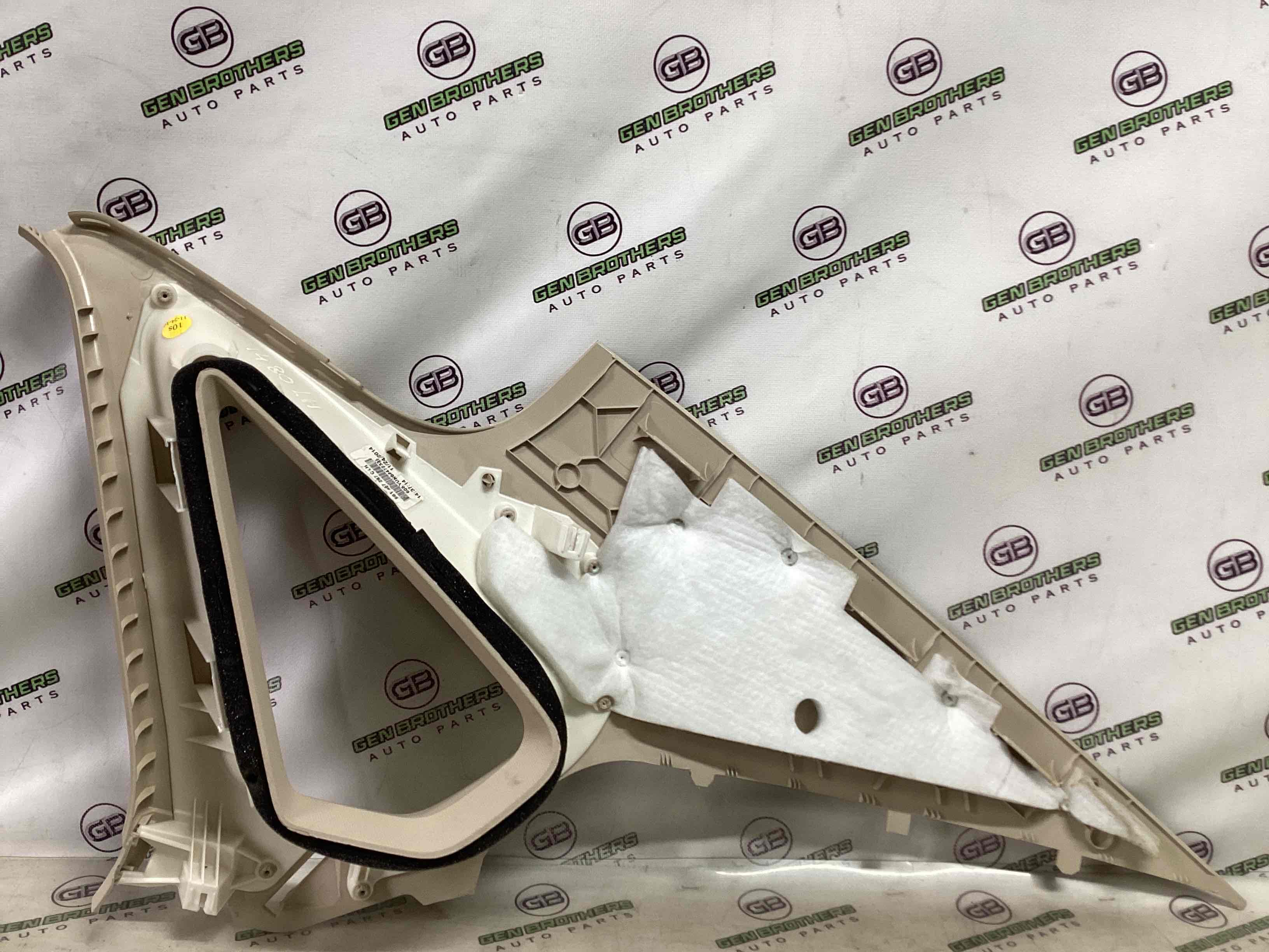 Обшивка задньої стійки ліва