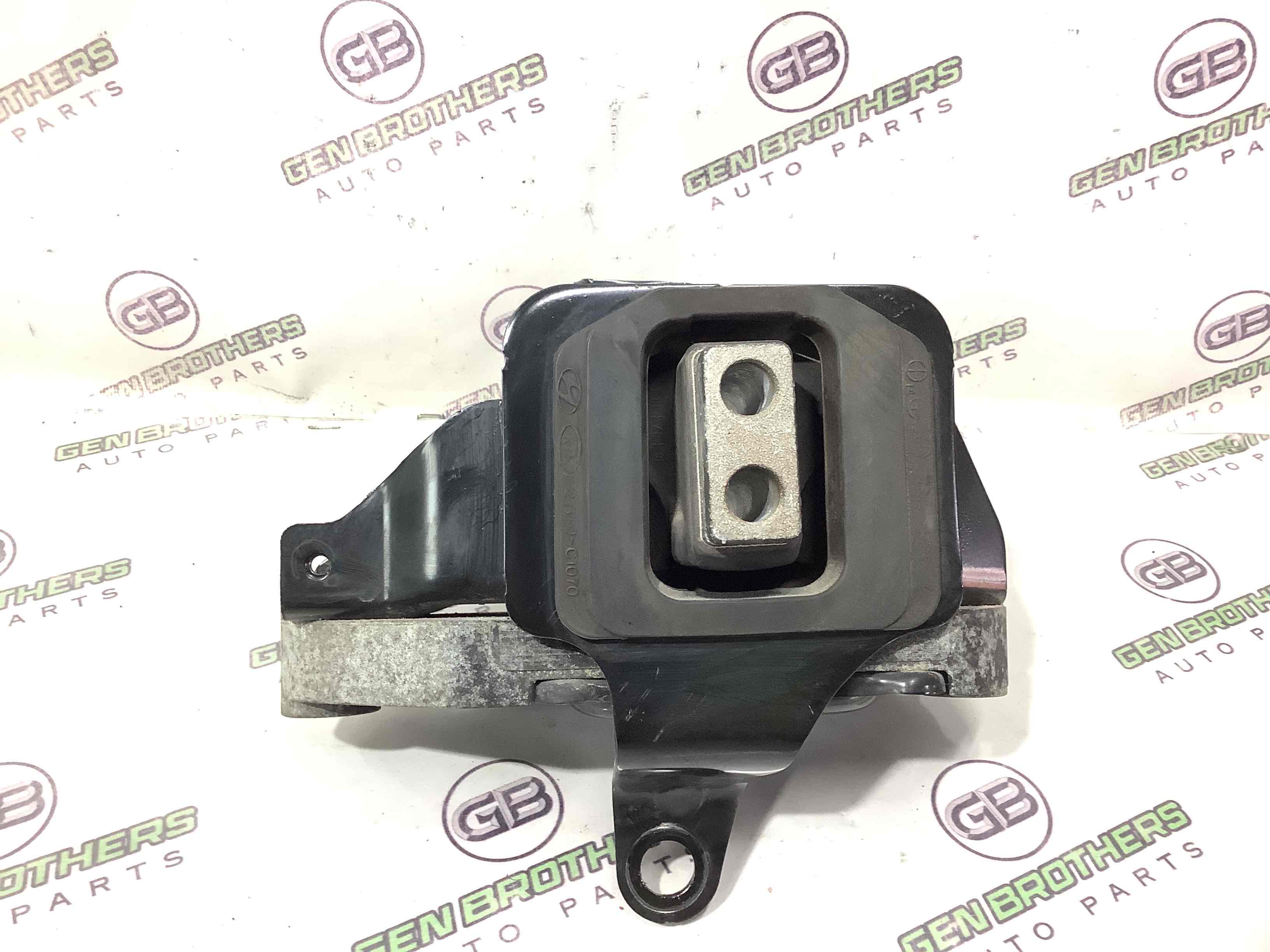 Подушка кріплення двигуна