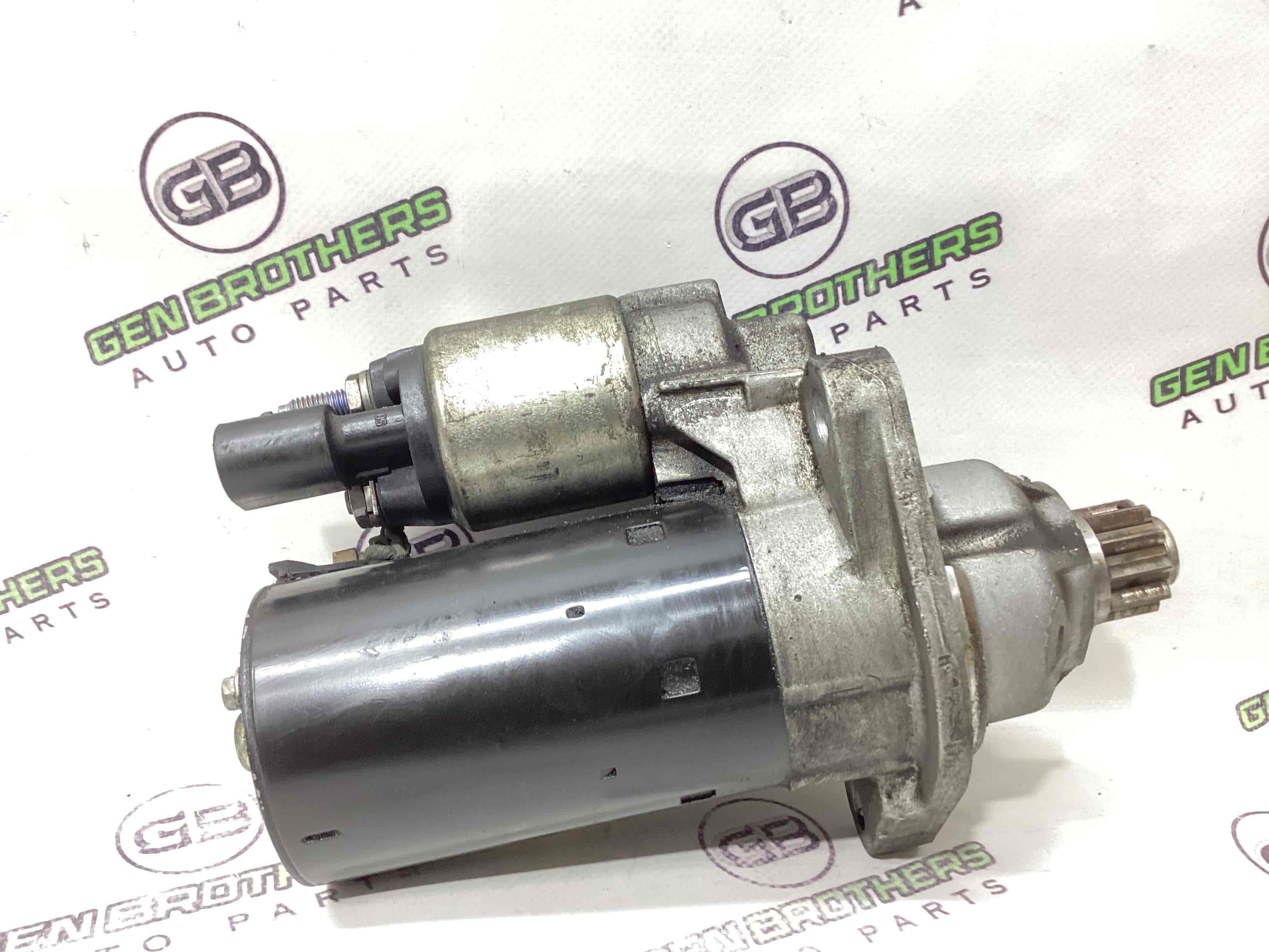 Стартер, кронштейн стартера