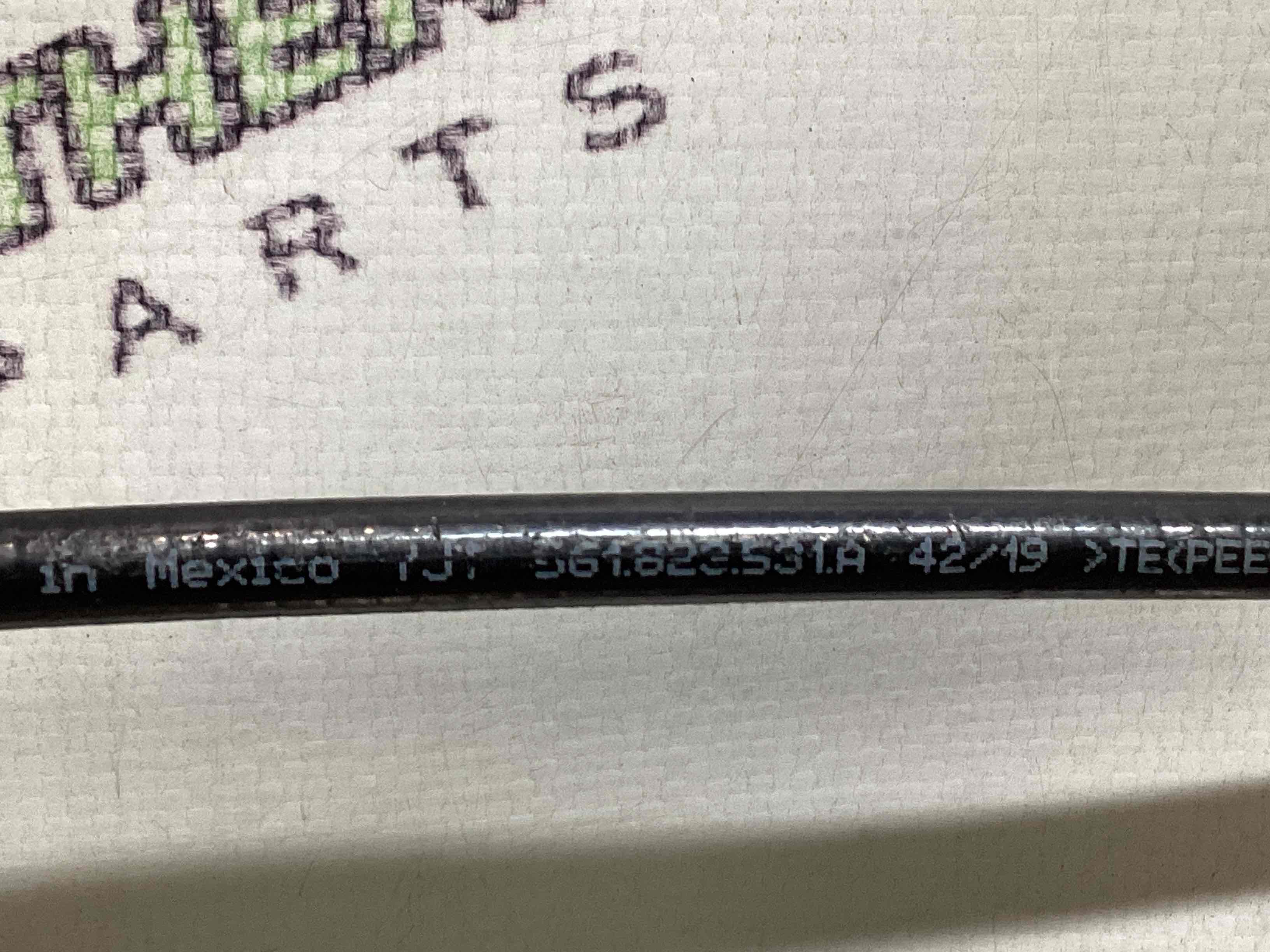 Замок капота, трос капота