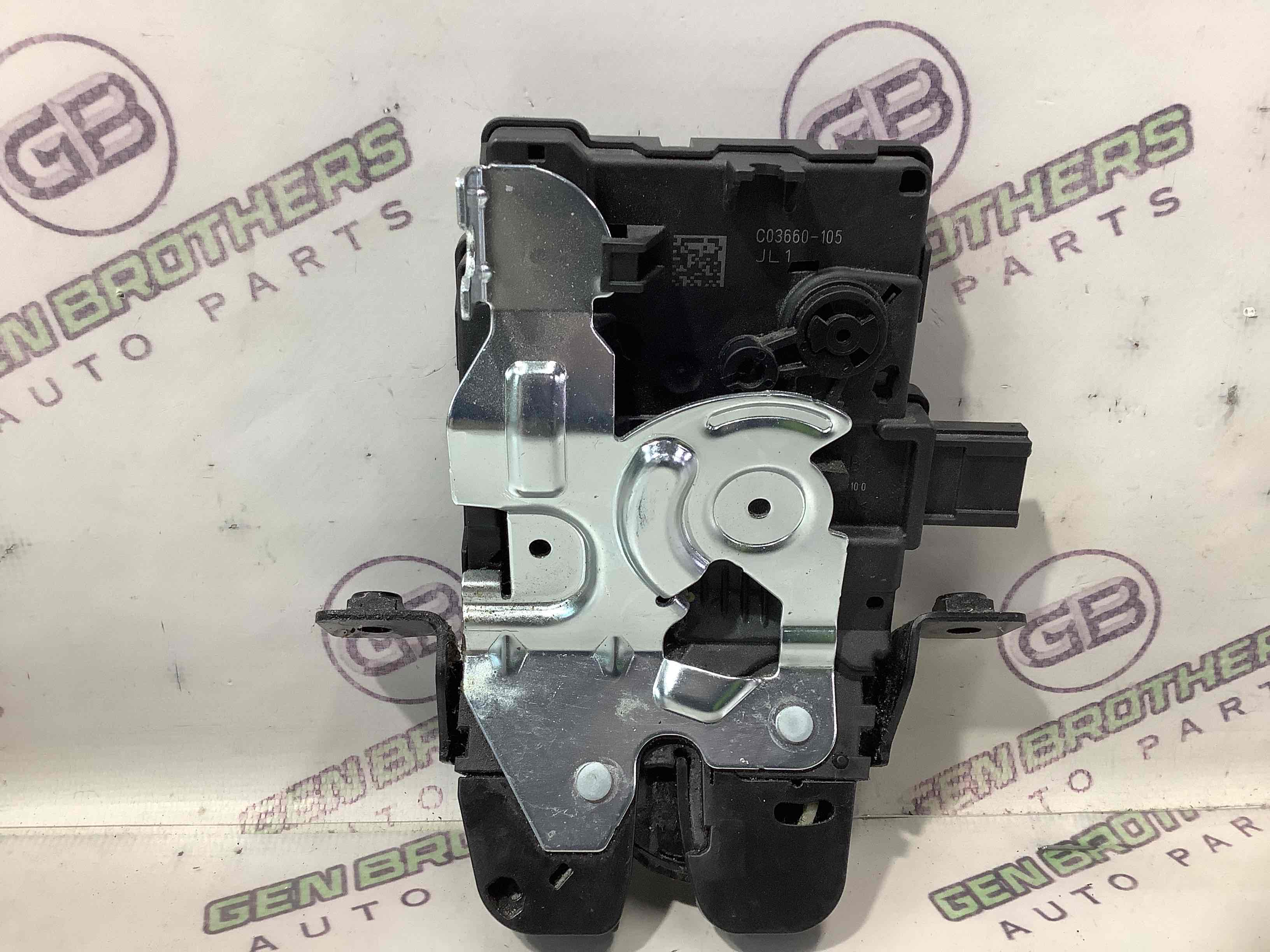 Замок багажника Land Rover Discovery Sport L550 2017