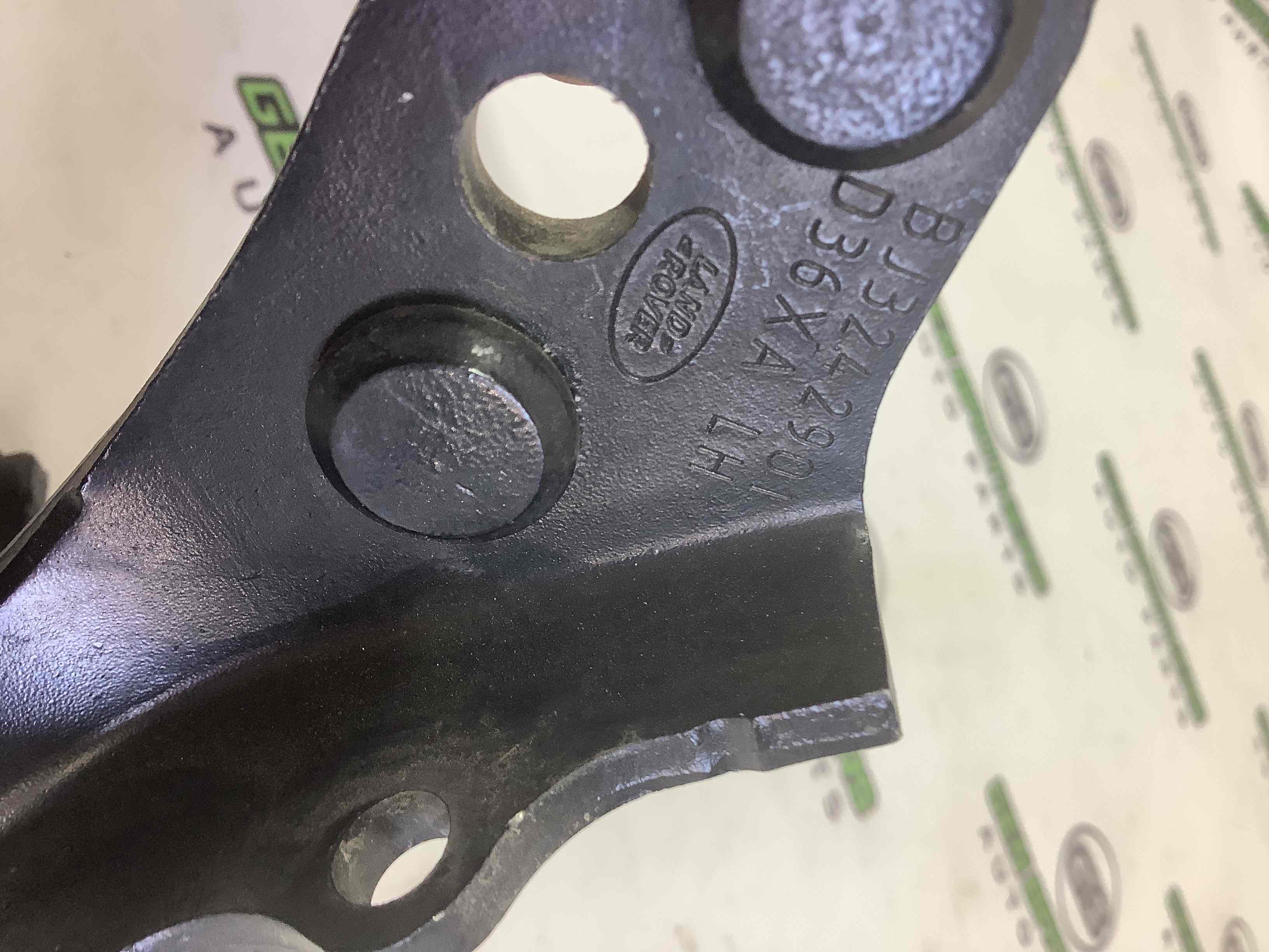 Петля кришки багажника, двері багажника