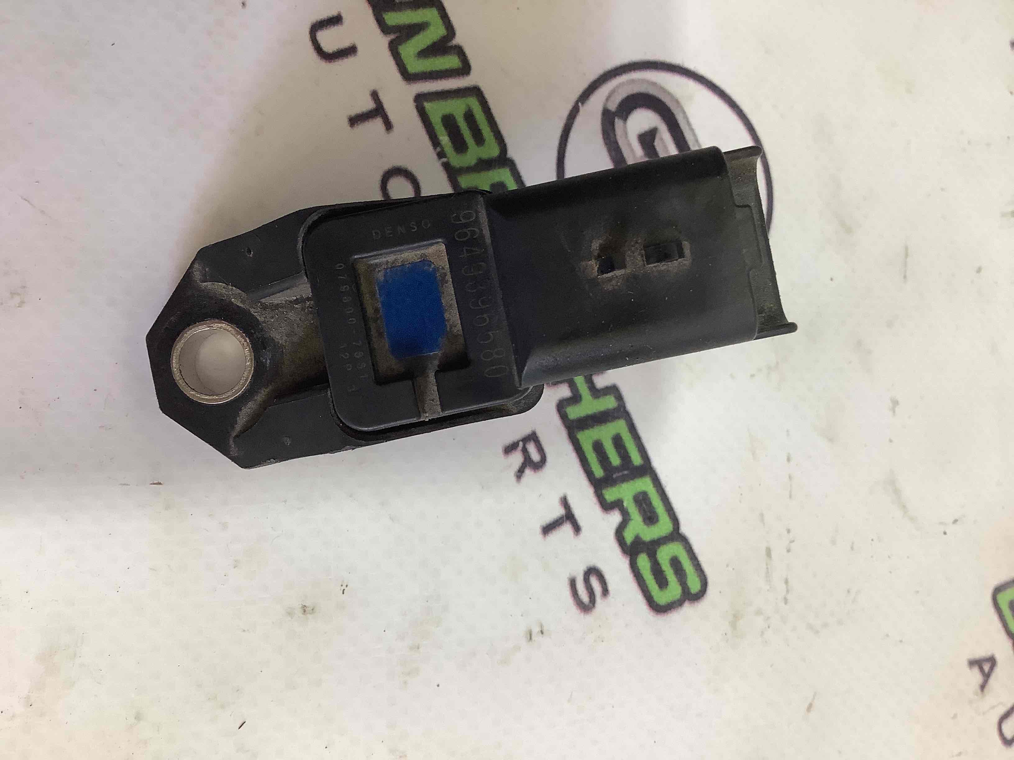 Датчик тиску у впускному колекторі