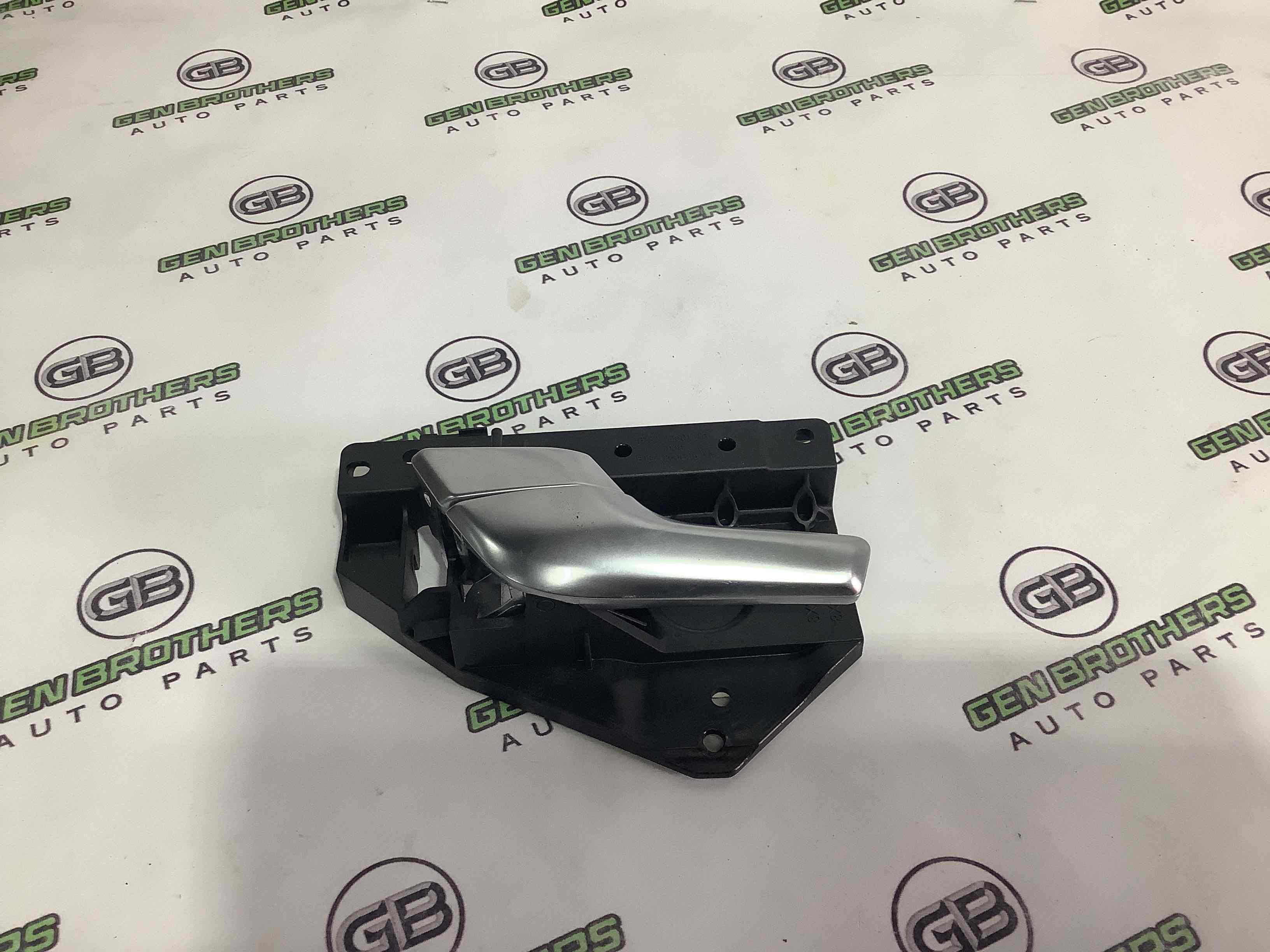 Ручка дверей салону внутрішня, поручень