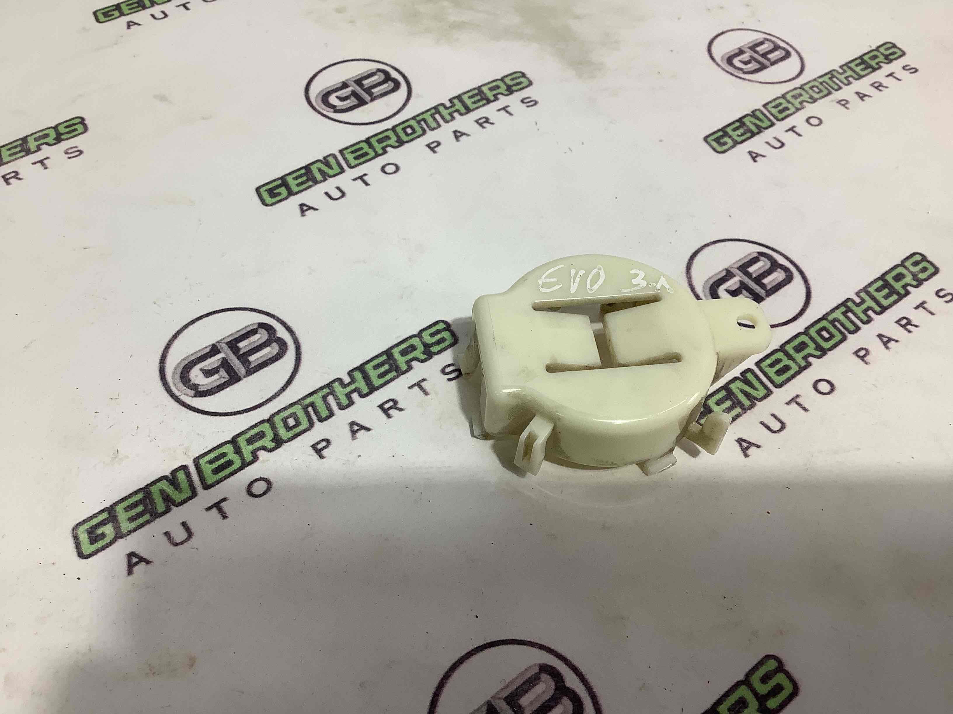 Кріплення, кронштейн