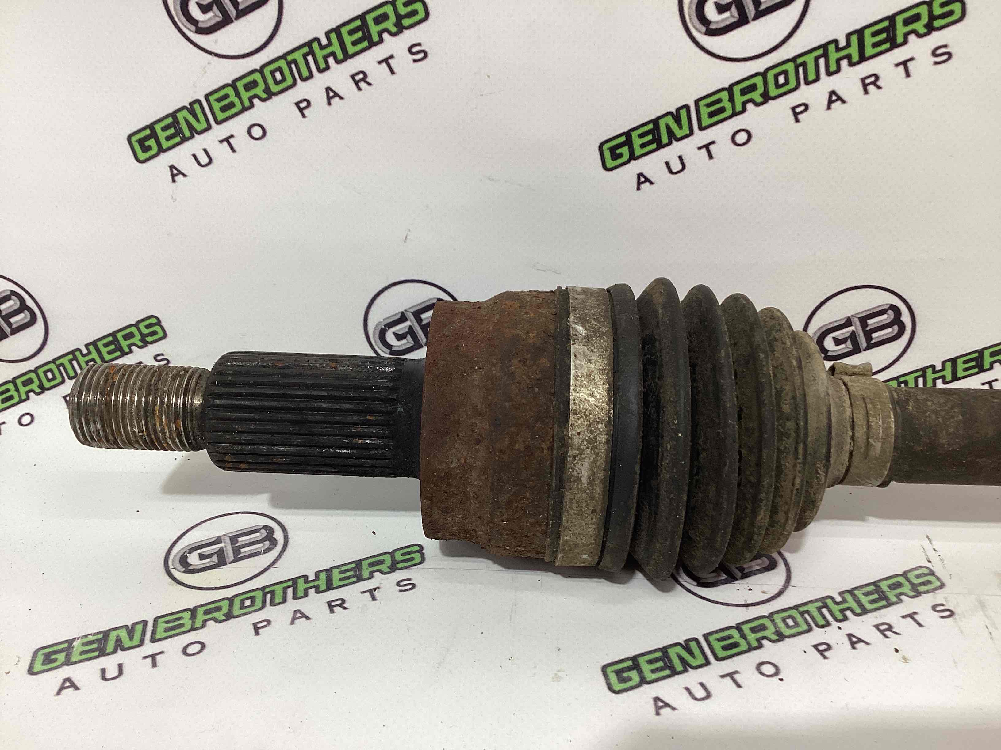 Напіввісь задня привідний вал, ШРУС