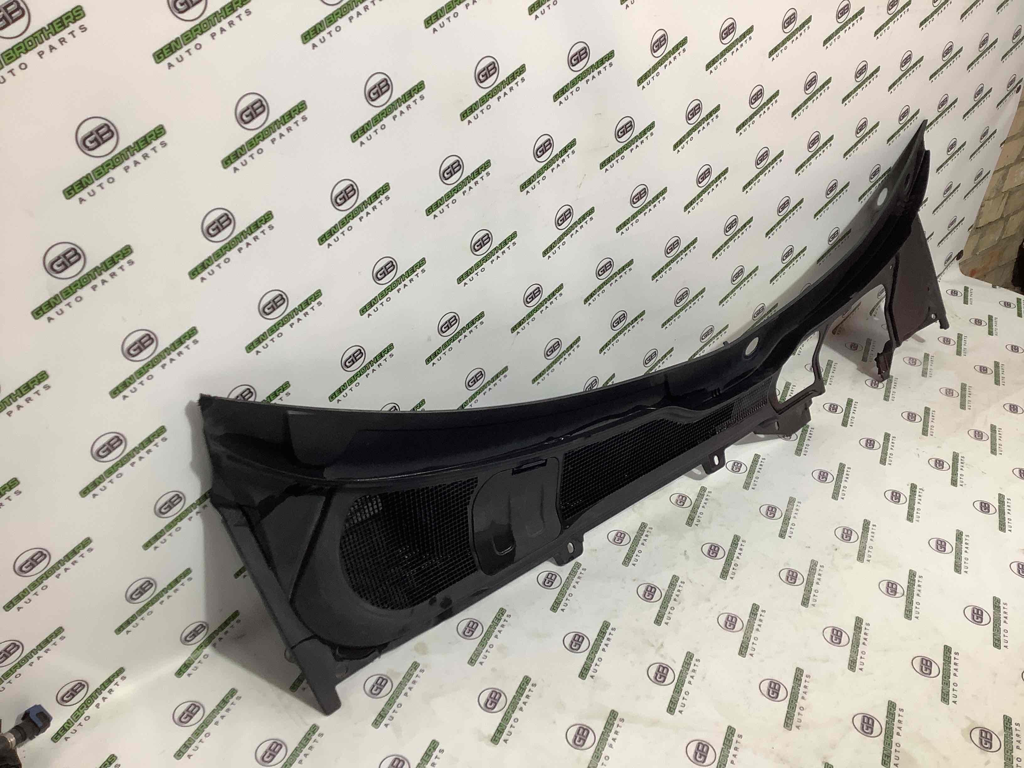 Жабо трапеції двірників, кріплення жабо