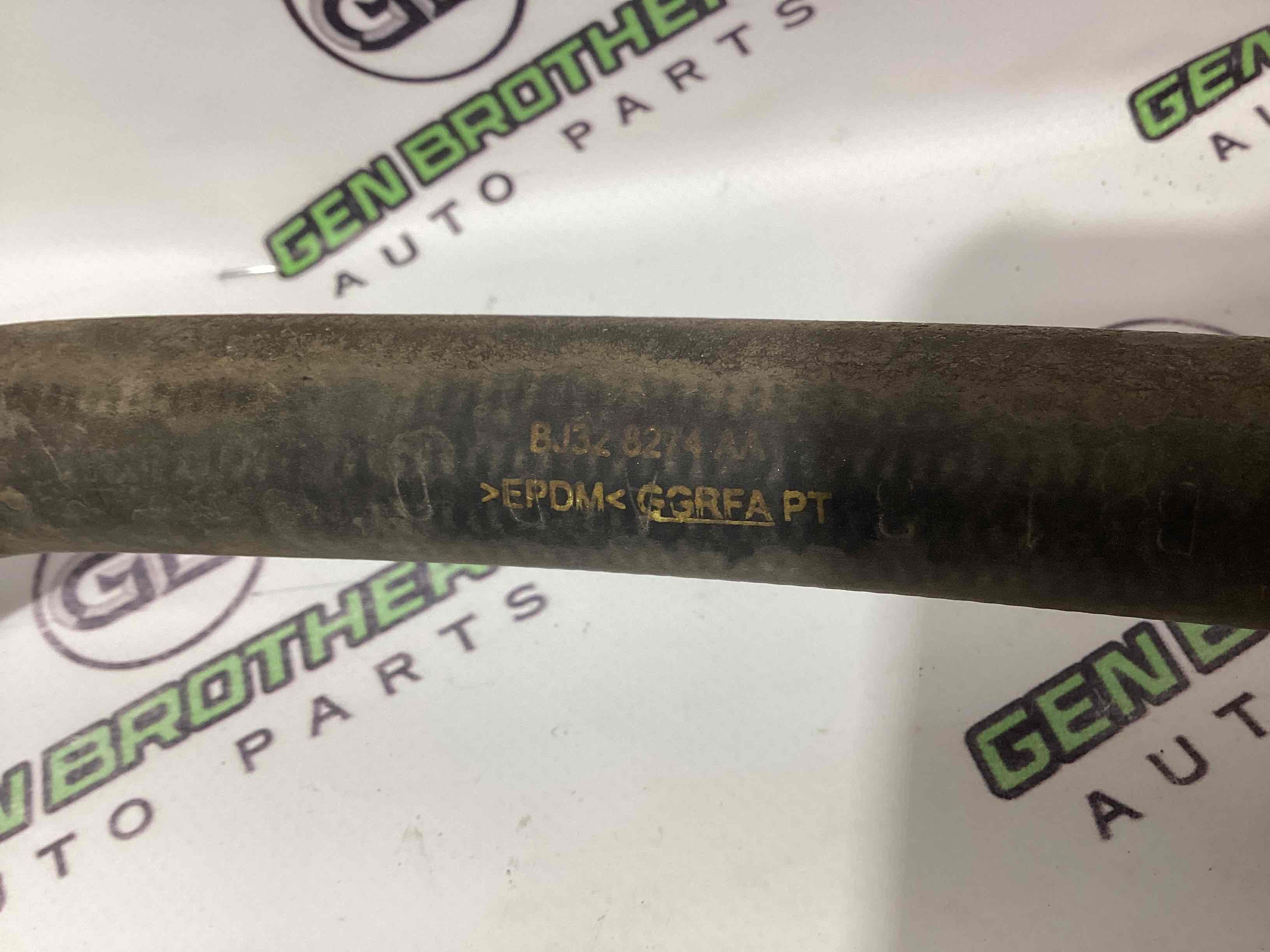 Патрубок трубопровід, шланг