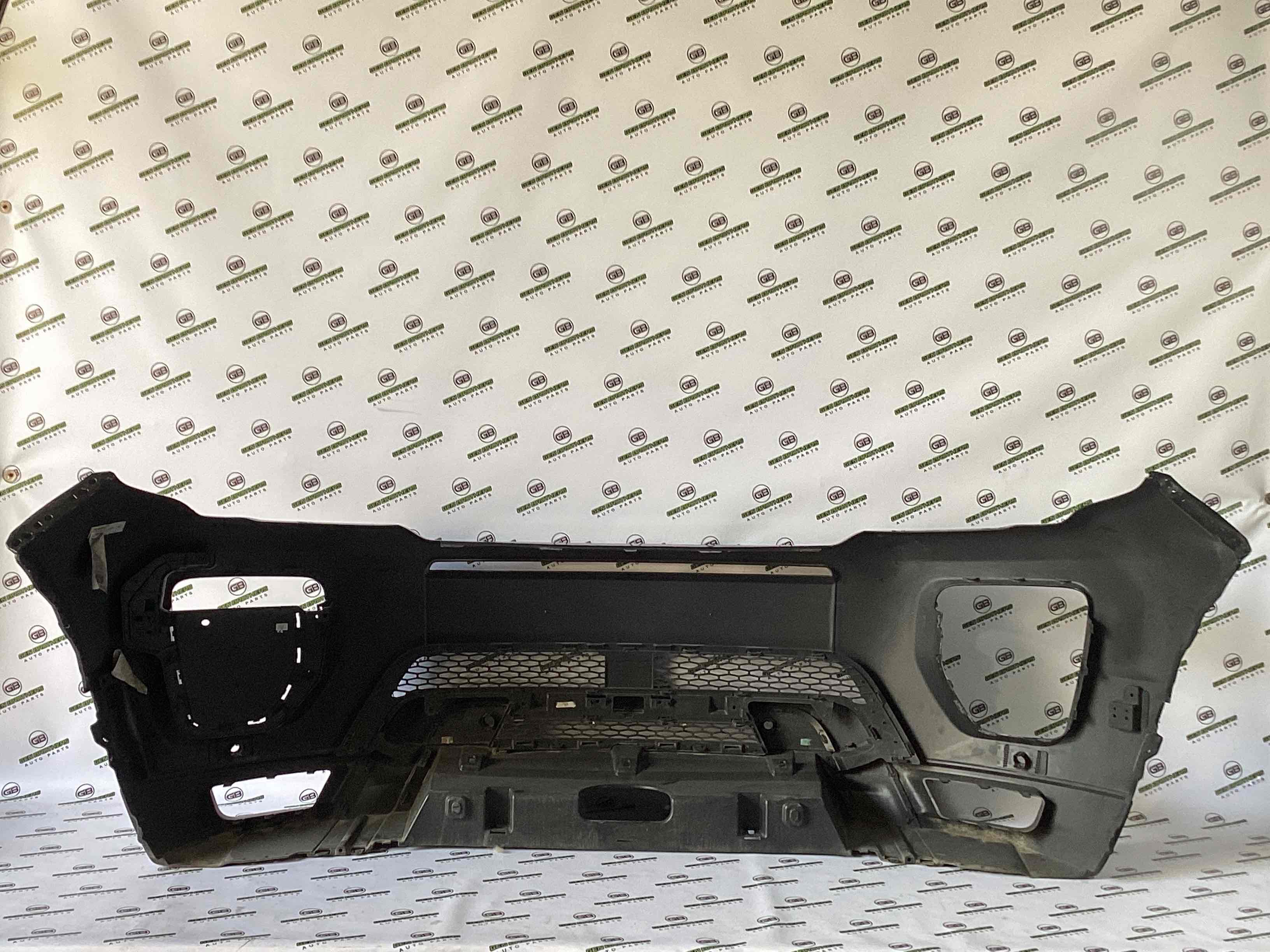 Бампер передній