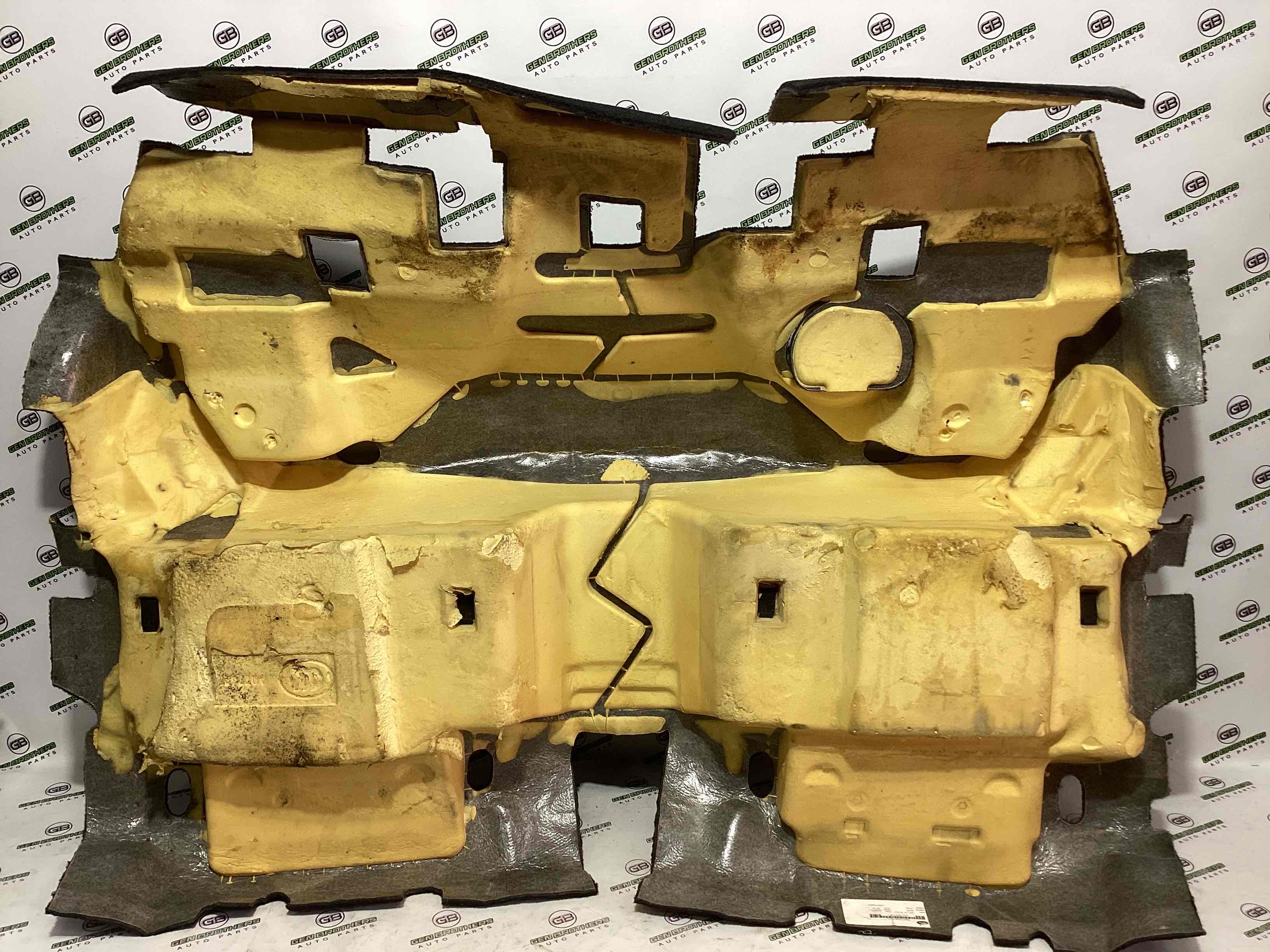 Килимки комплекти, підлога салону