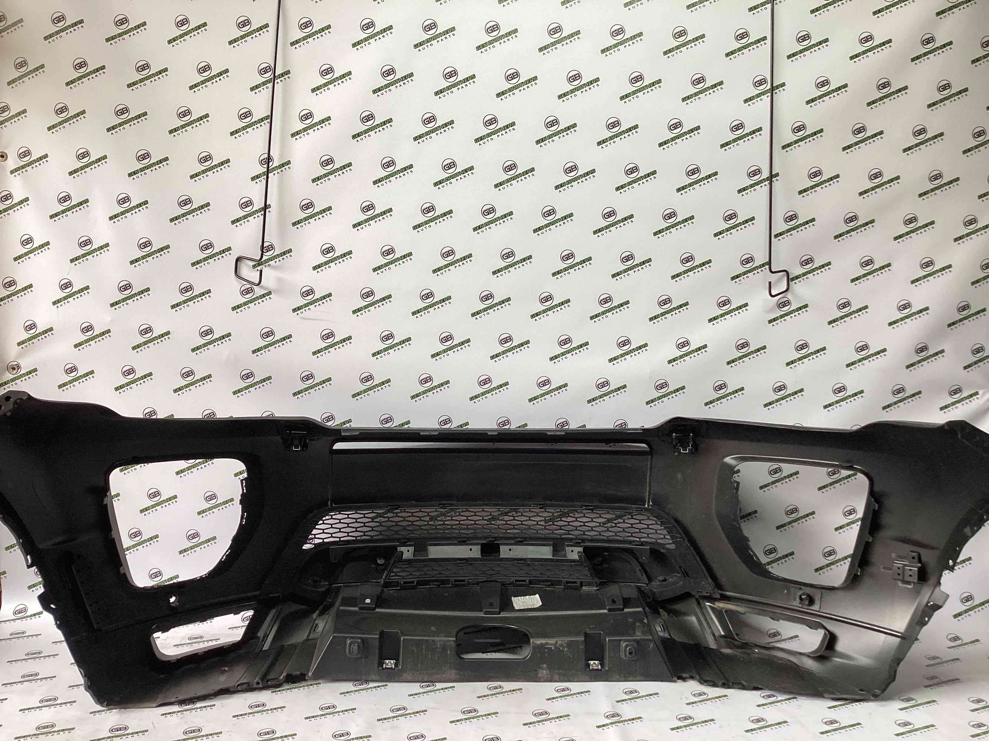 Бампер передній