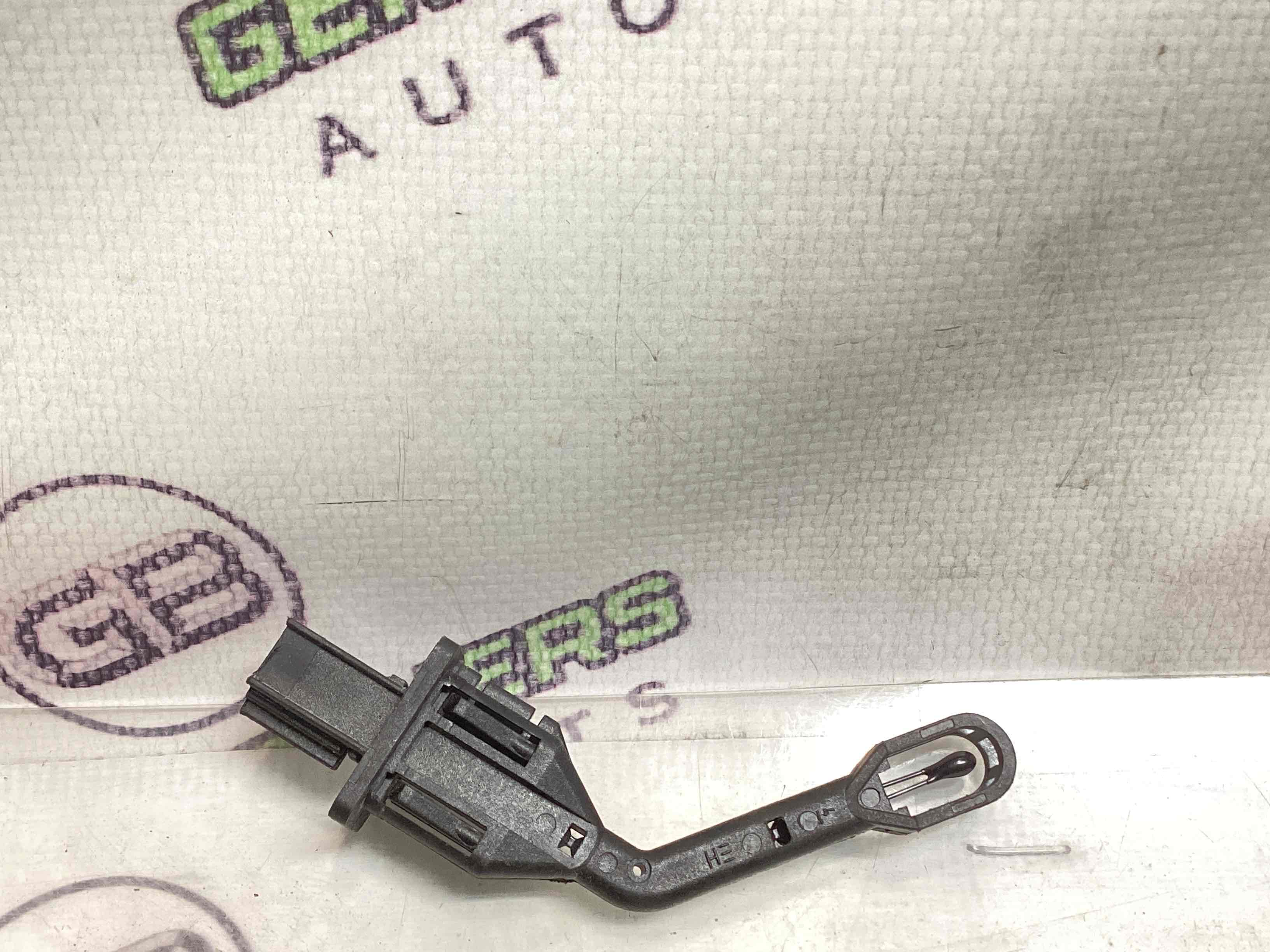 Датчик температури повітря у салоні