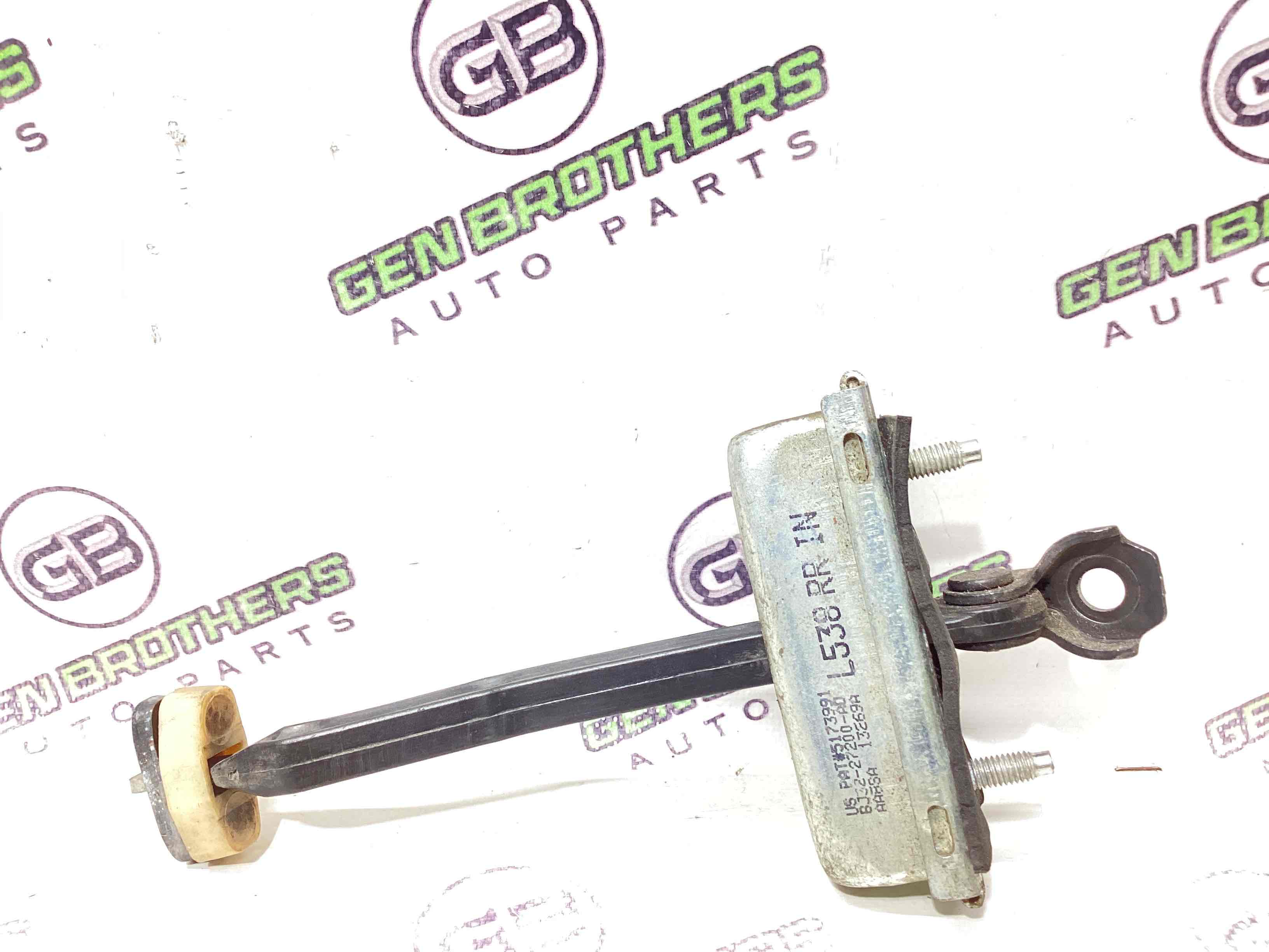 Обмежувач відчинення дверей