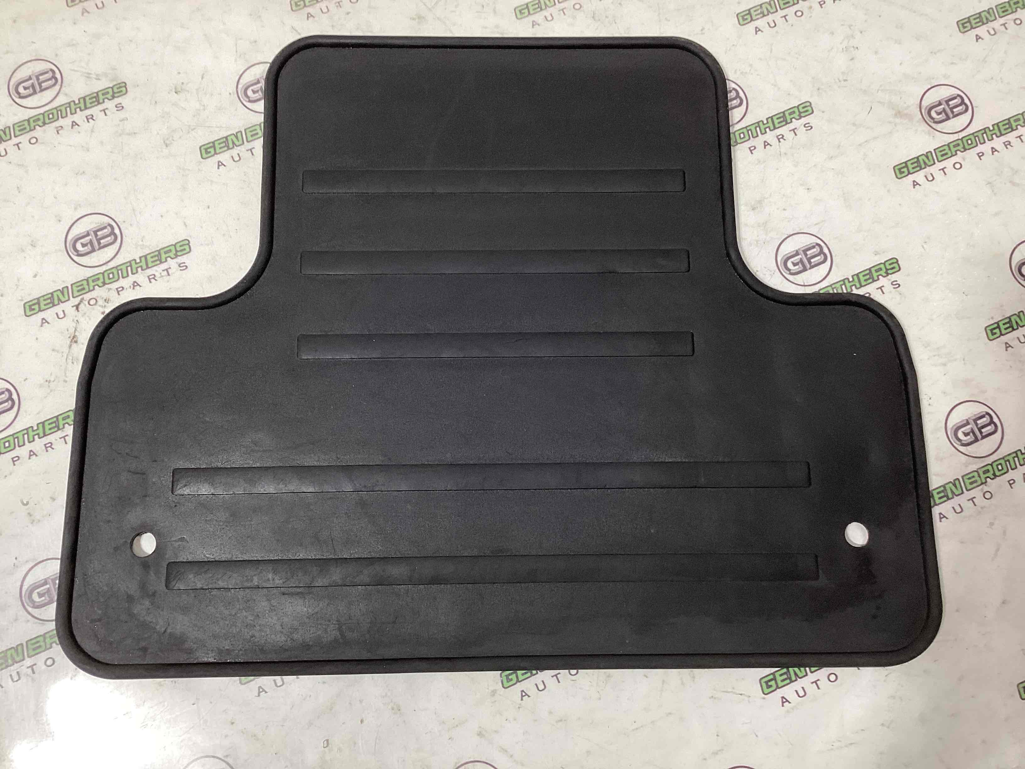 Килимки комплекти, підлога салону