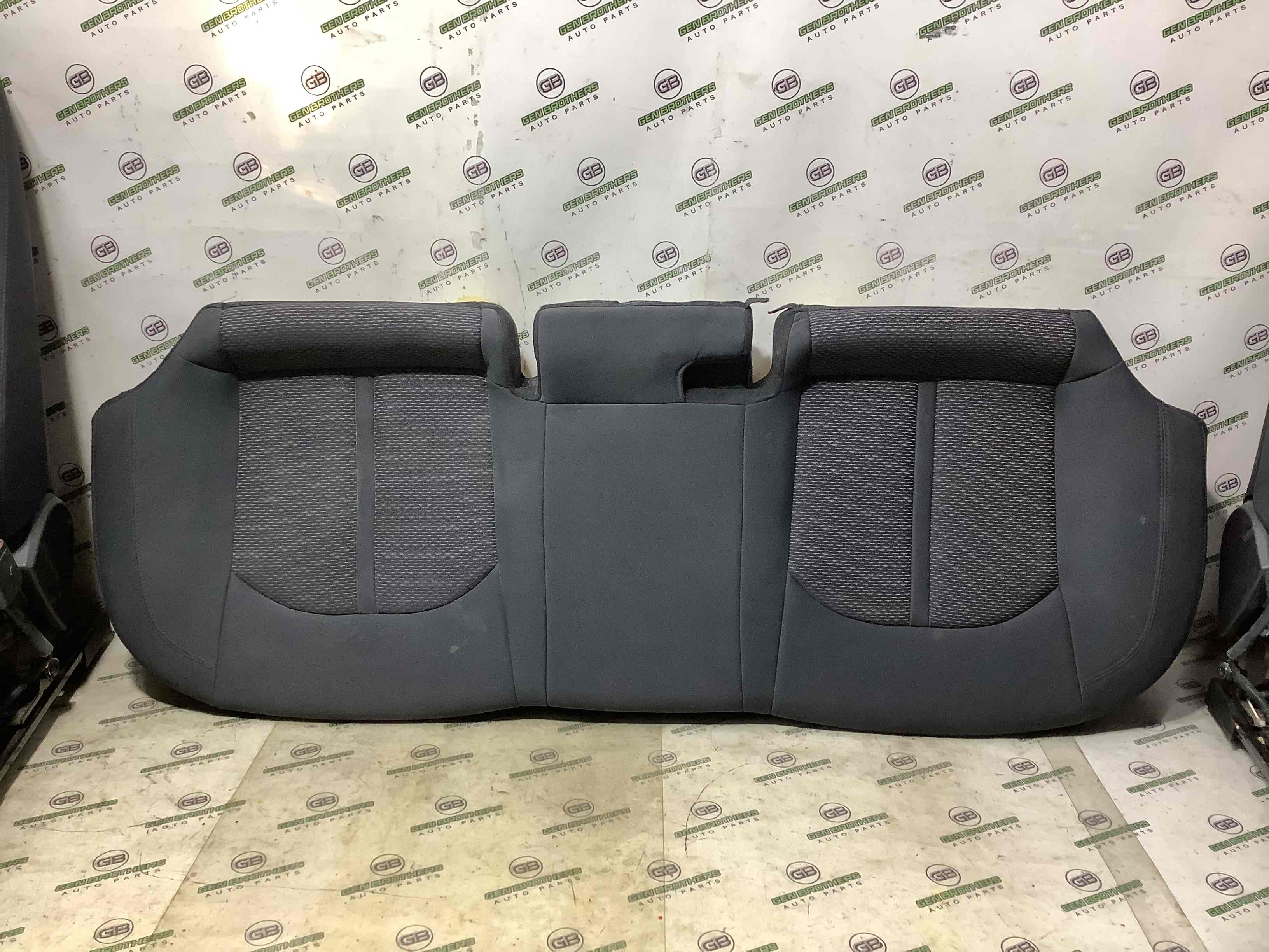 Салон комплект сидінь