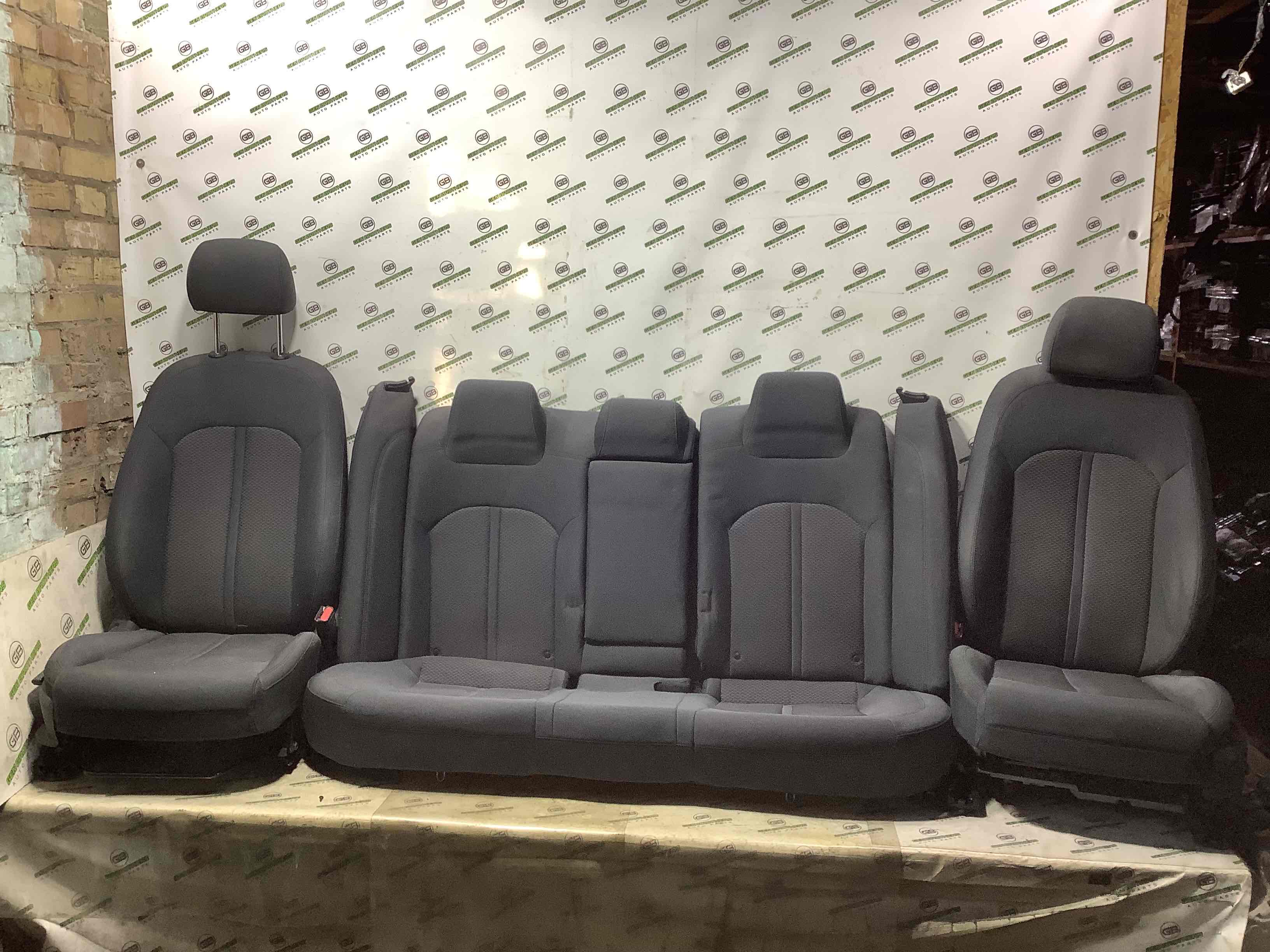 Салон комплект сидінь