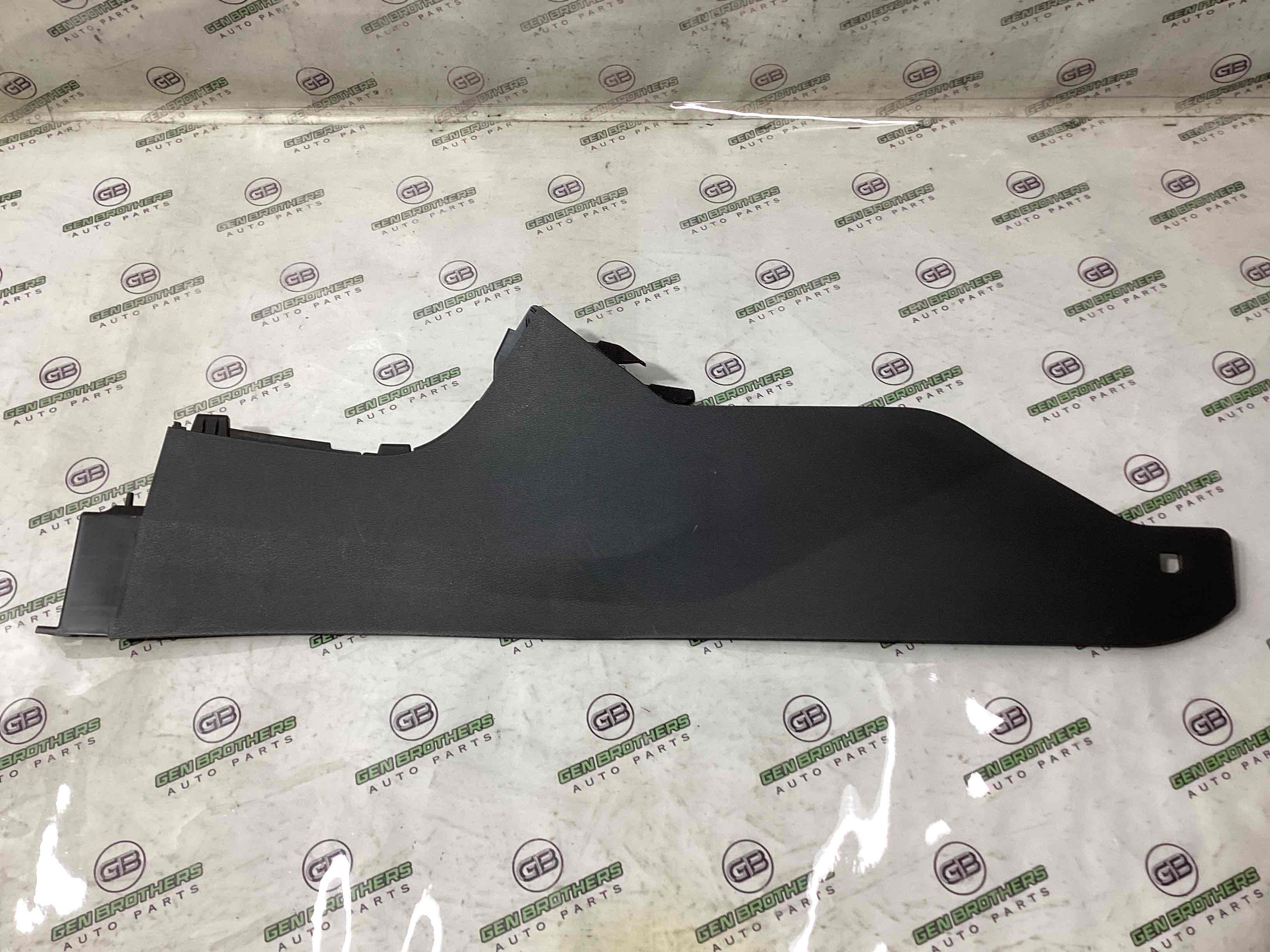 Оздоблення центральної консолі