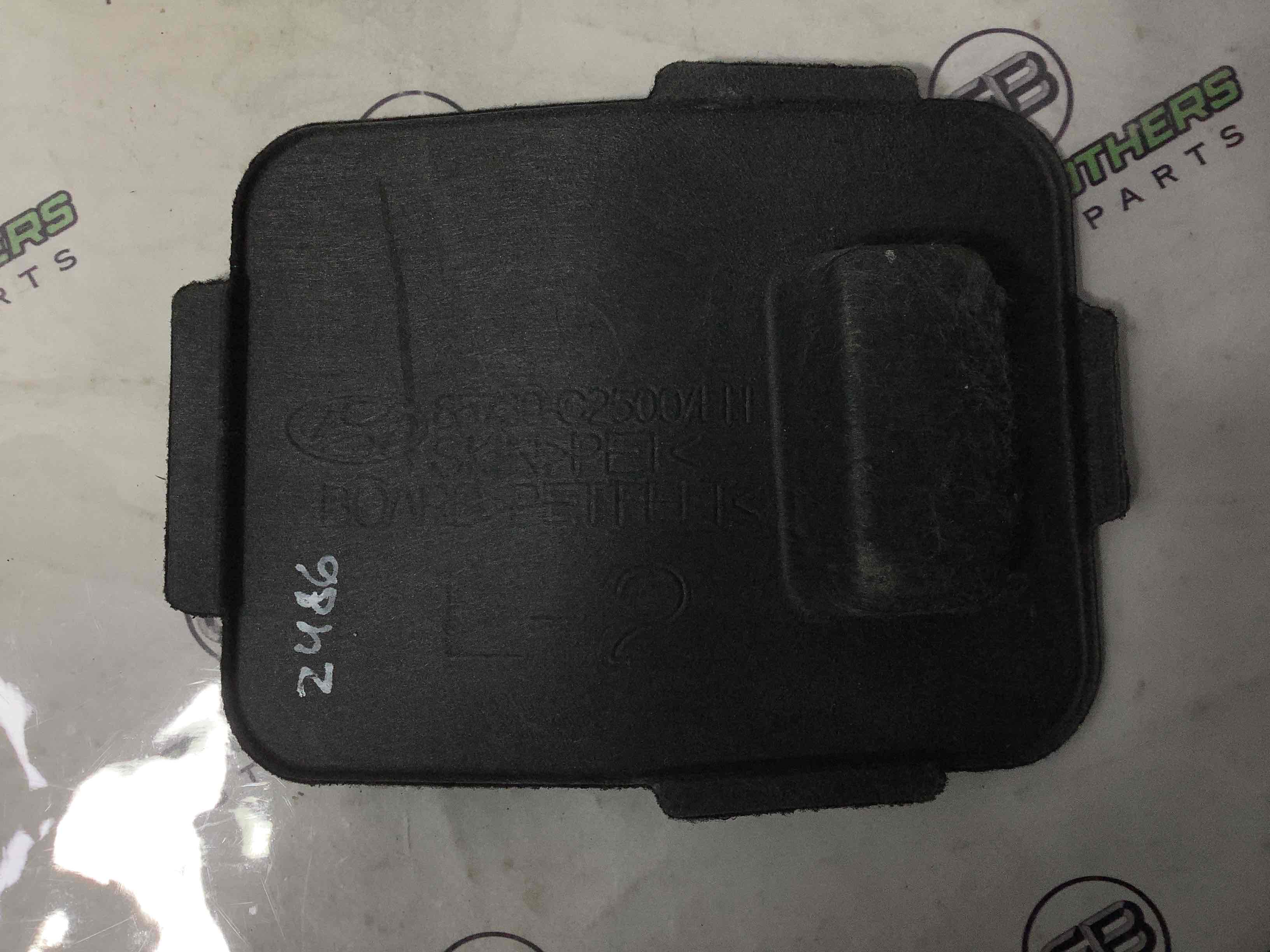 Елементи оздоблення багажника