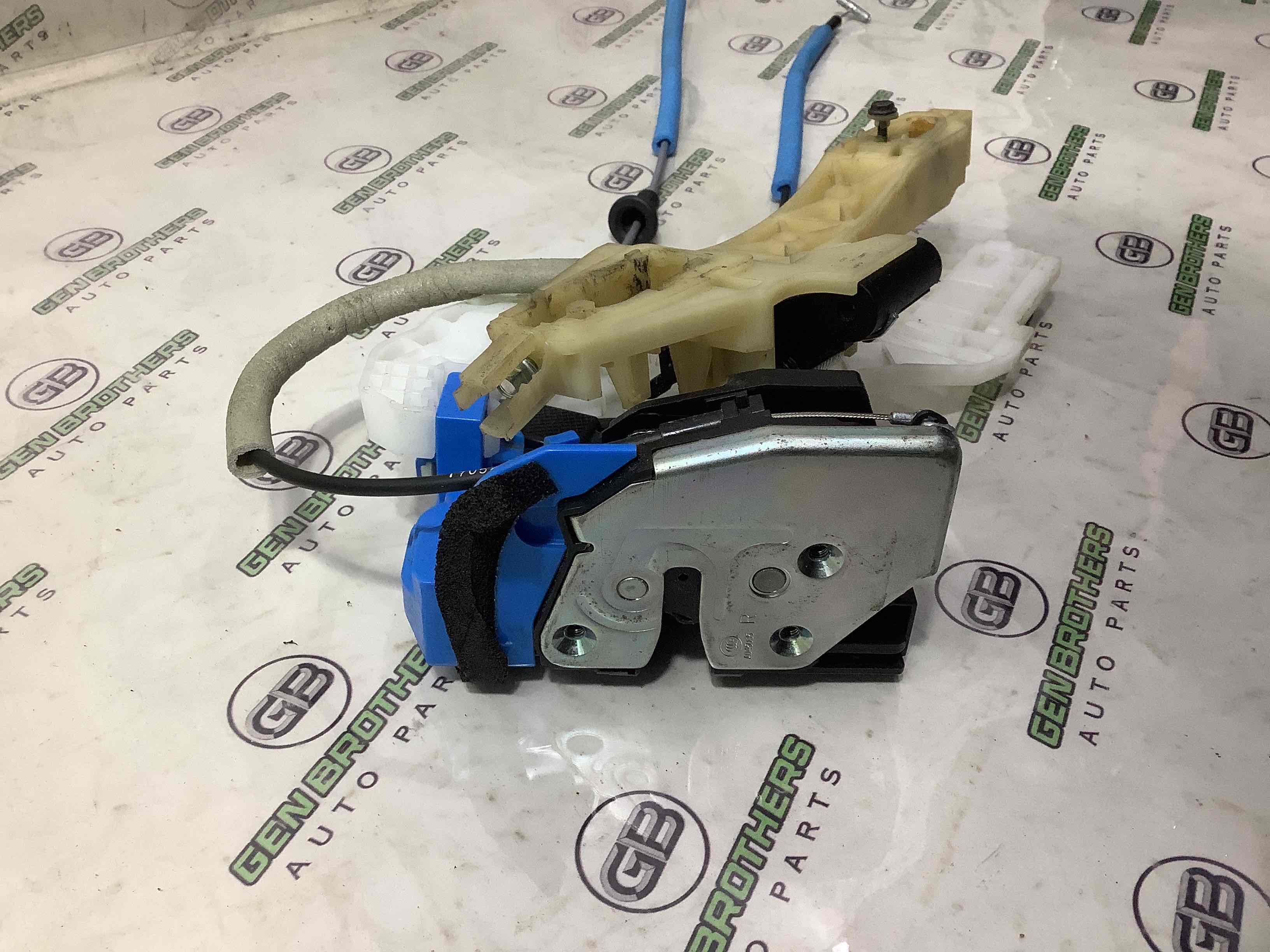 Замок дверей задньої правої