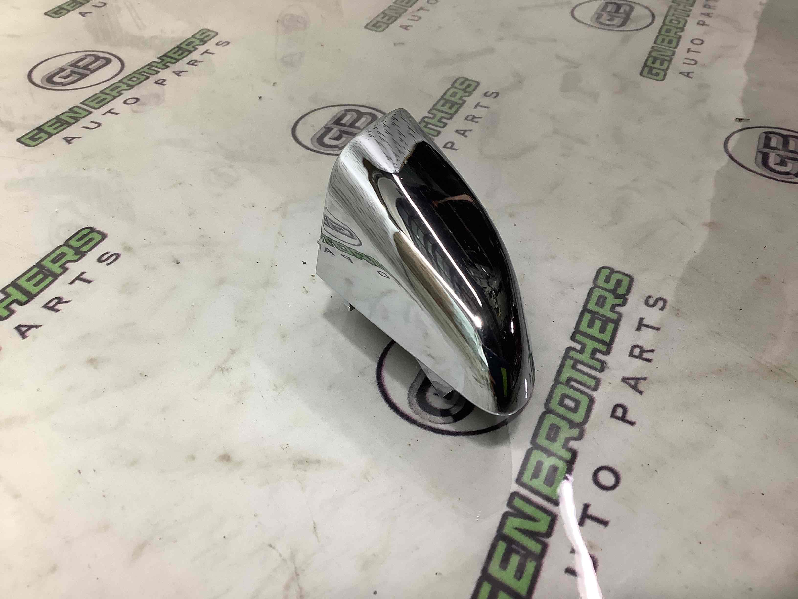 Заглушка ручки дверей