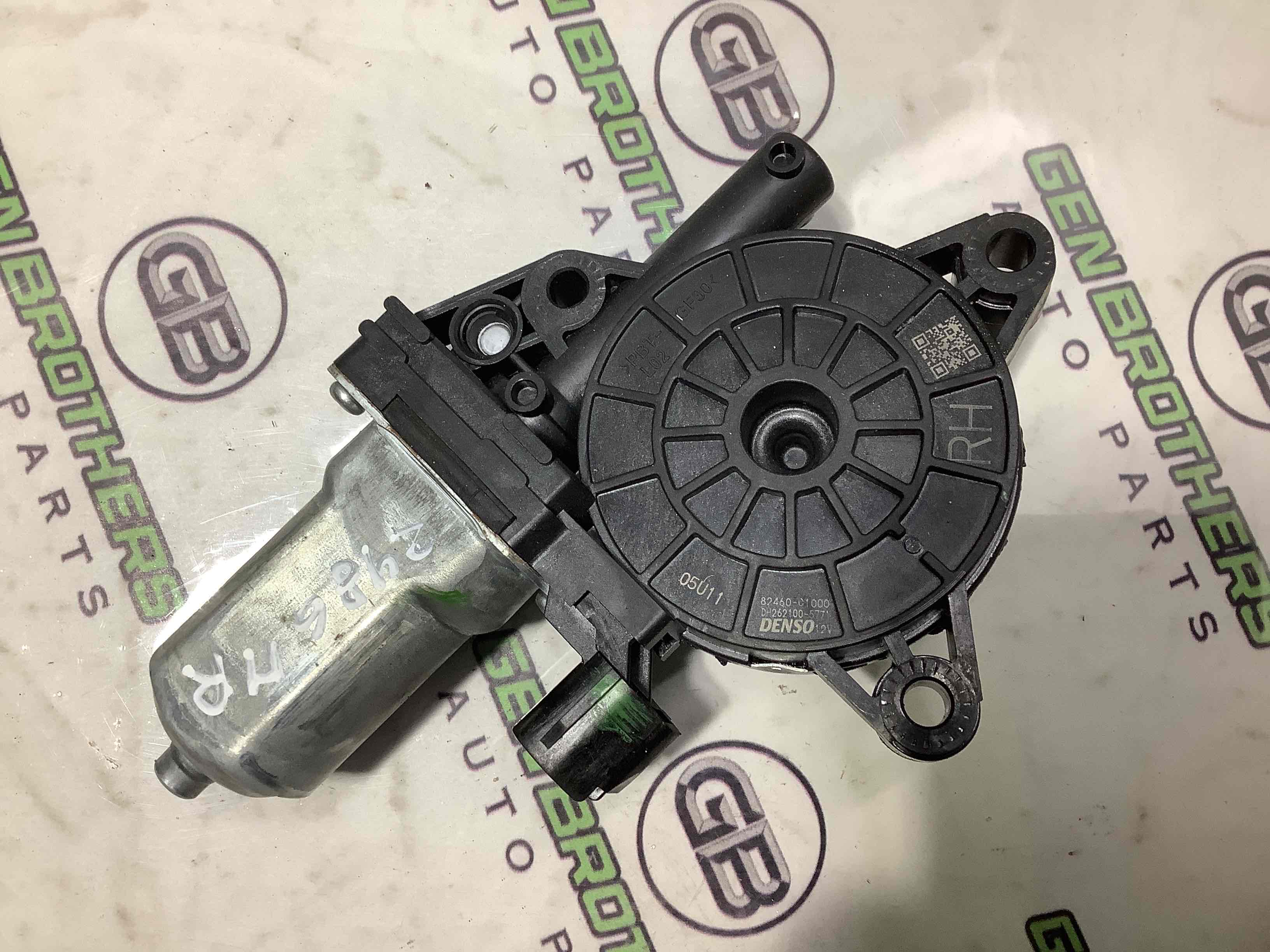 Моторчик склоочисника