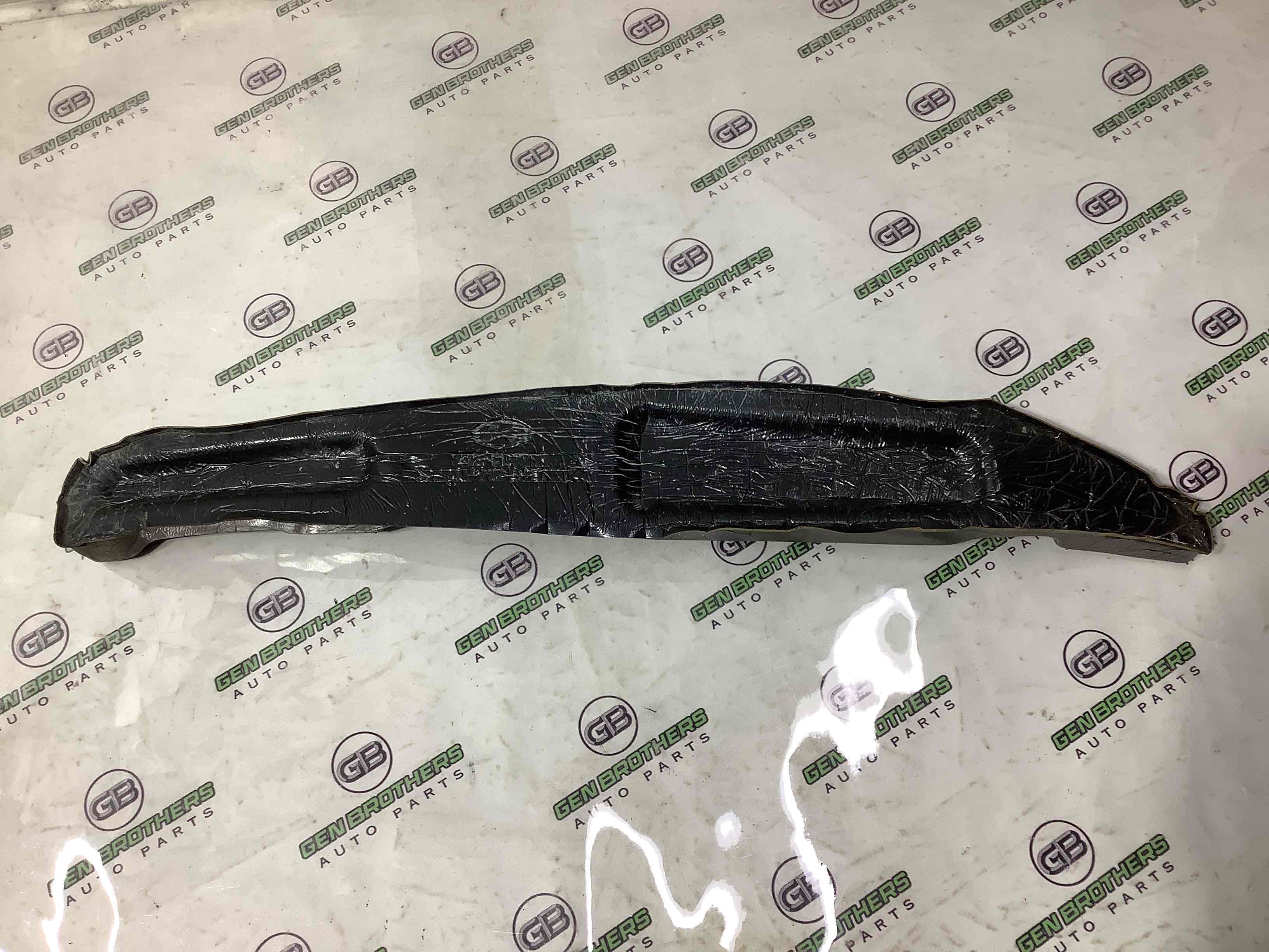 Ізолятор крила, ущільнювач та повітропровід крила