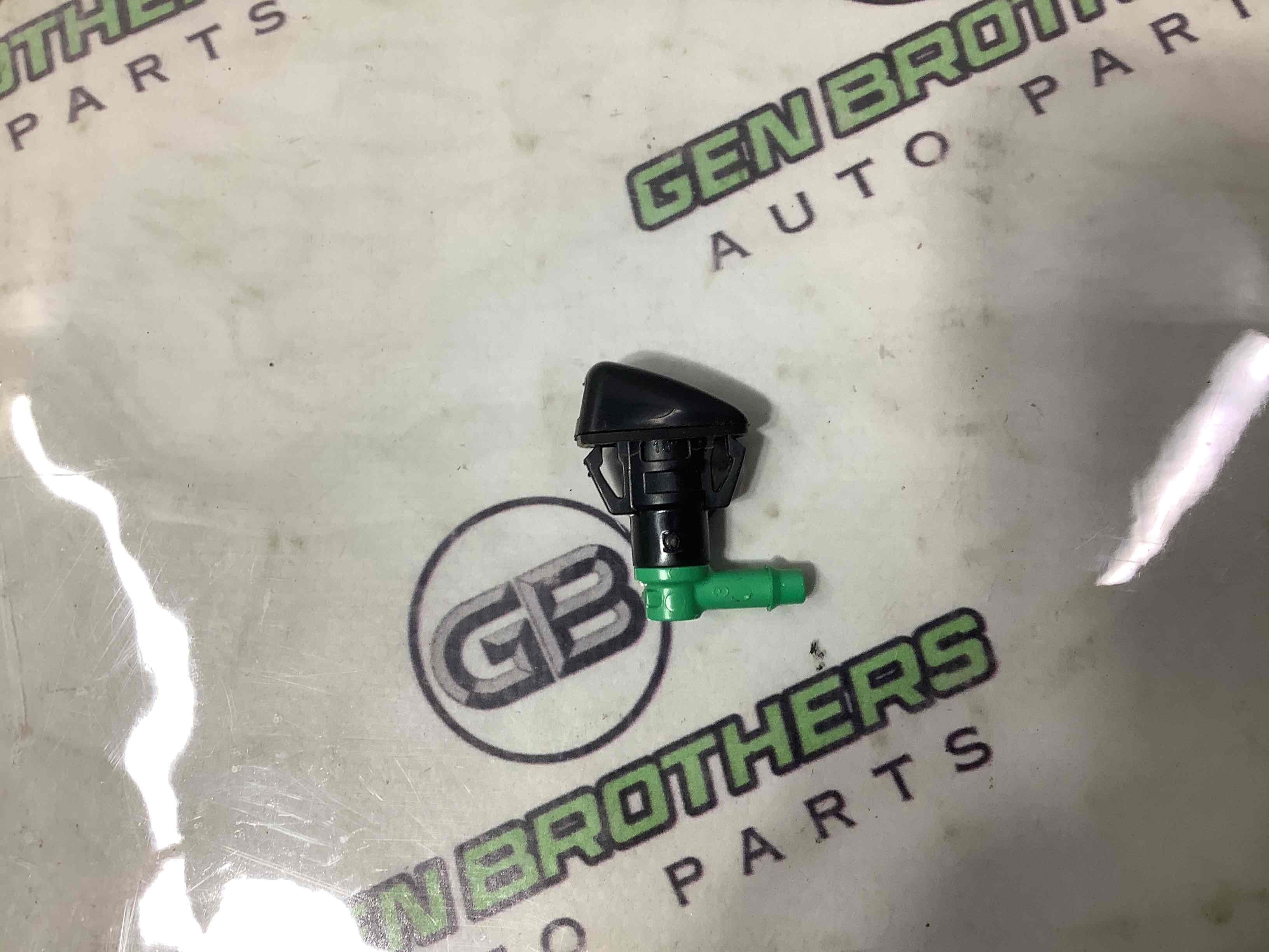 Форсунка омивача, насос омивача, шланг омивача